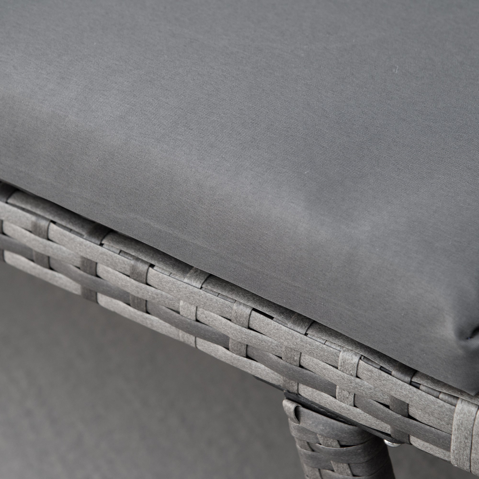 Outsunny Polyrattan Gartensofa 2 Sitzer Gartenmöbel Loungesofa Gartenbank Gartenliege klappbar Armlehnen Stahl Grau 129 x 63 x 67 cm