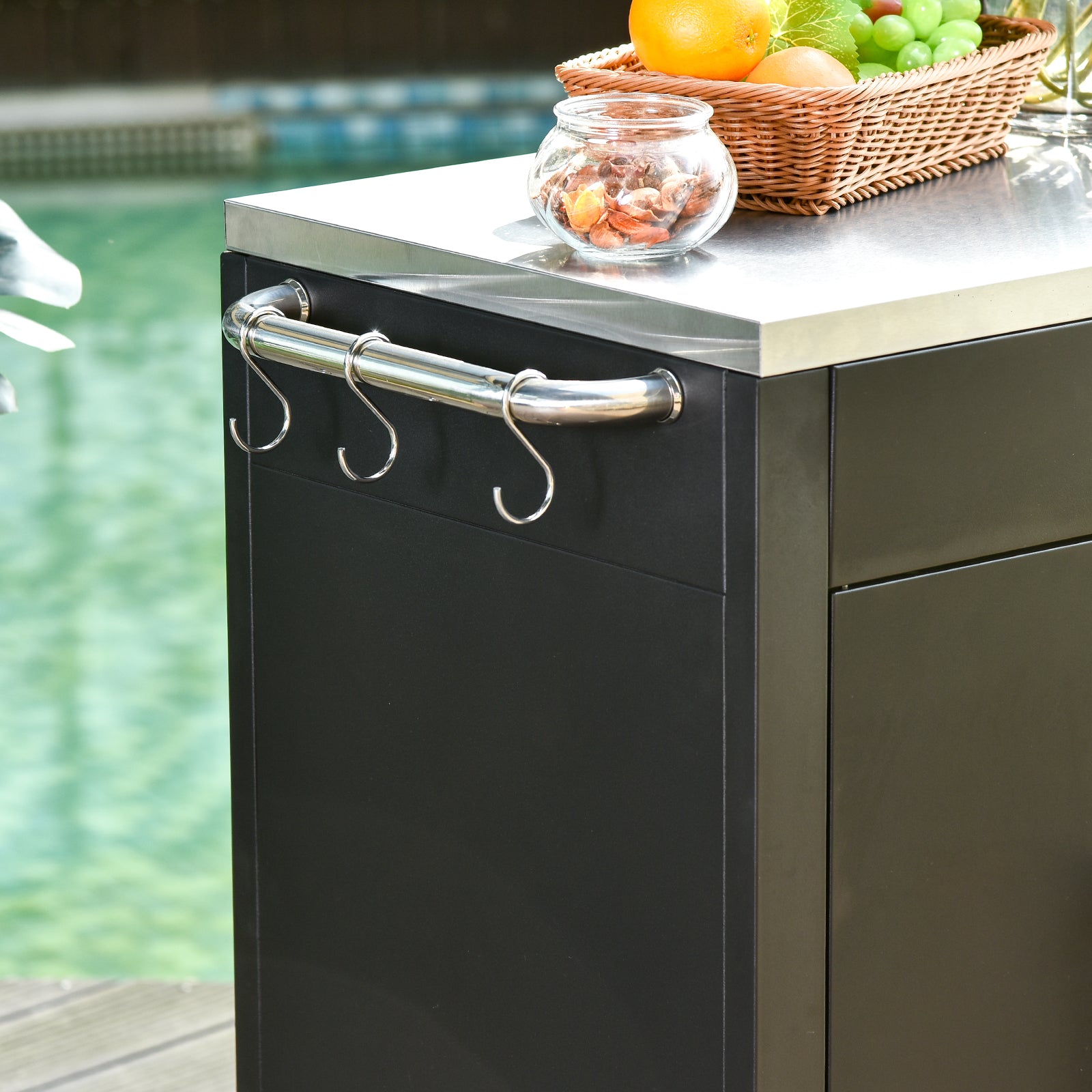 HOMCOM Küchenwagen mit Rollen, Servierwagen, Rollwagen mit Schrank, Haken und Edelstahlgriffe, Küchenhilfe, BBQ Grilltisch aus Edelstahl Küchentrolley, 86 x 50 x 86,5 cm Schwarz