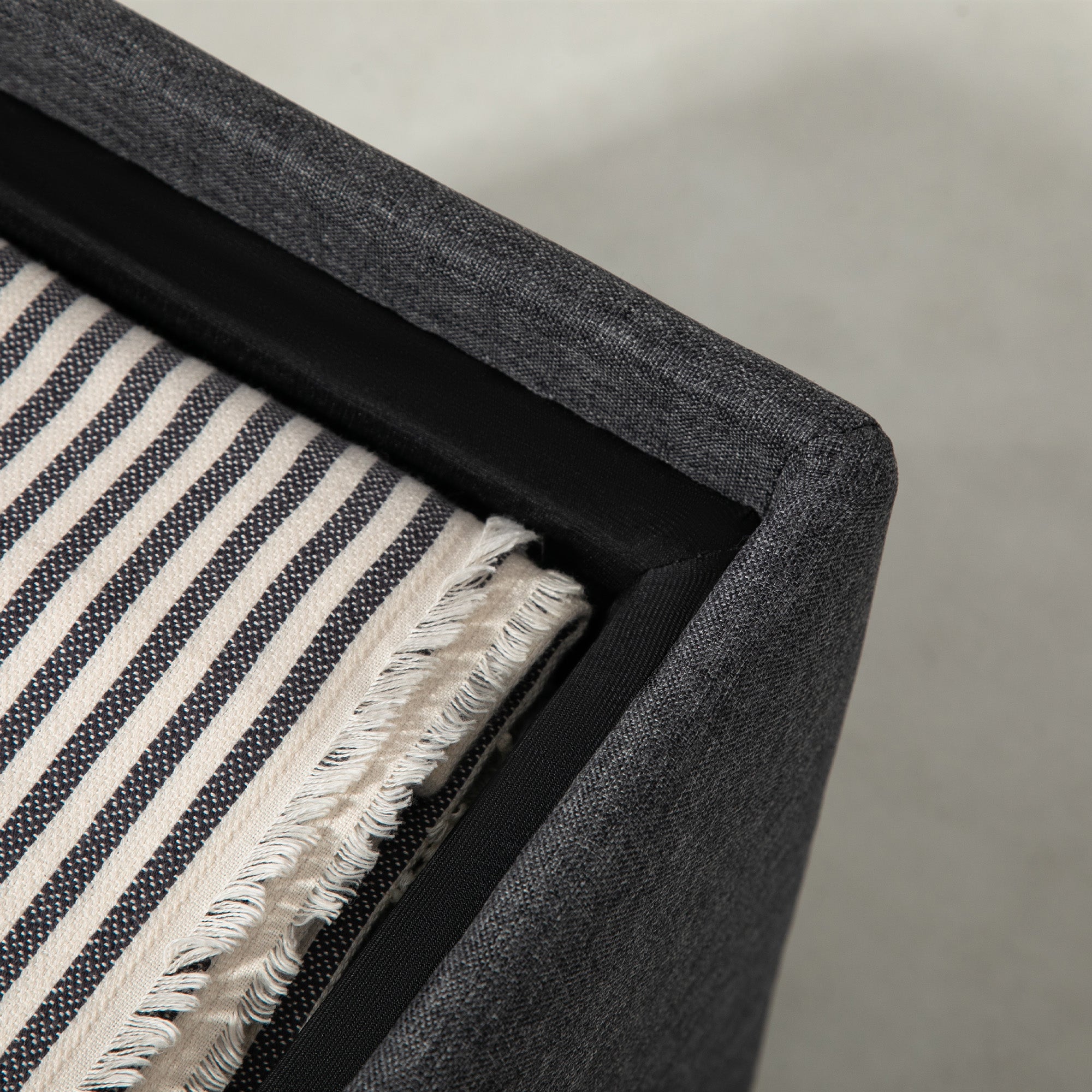 HOMCOM Sitzhocker mit Stauraum, Fußhocker, Polsterhocker, abnehmbarer Deckel, Bezug in Leinenoptik, 42 x 42 x 41 cm, Dunkelgrau