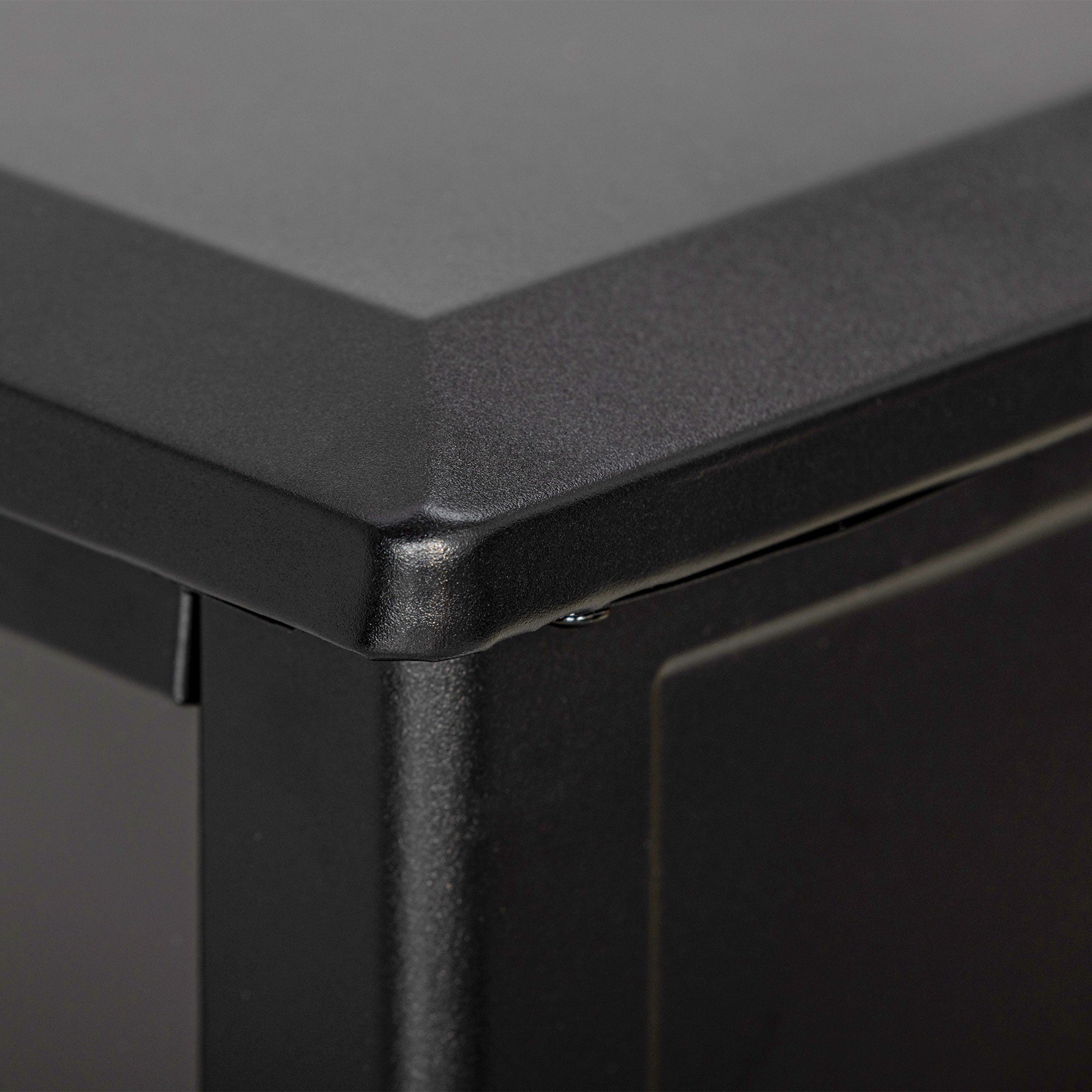 HOMCOM Elektrischer Kamin mit realistischem Feuereffekt, Überhitzungsschutz und niedrigem Geräuschpegel, 1800W, Schwarz