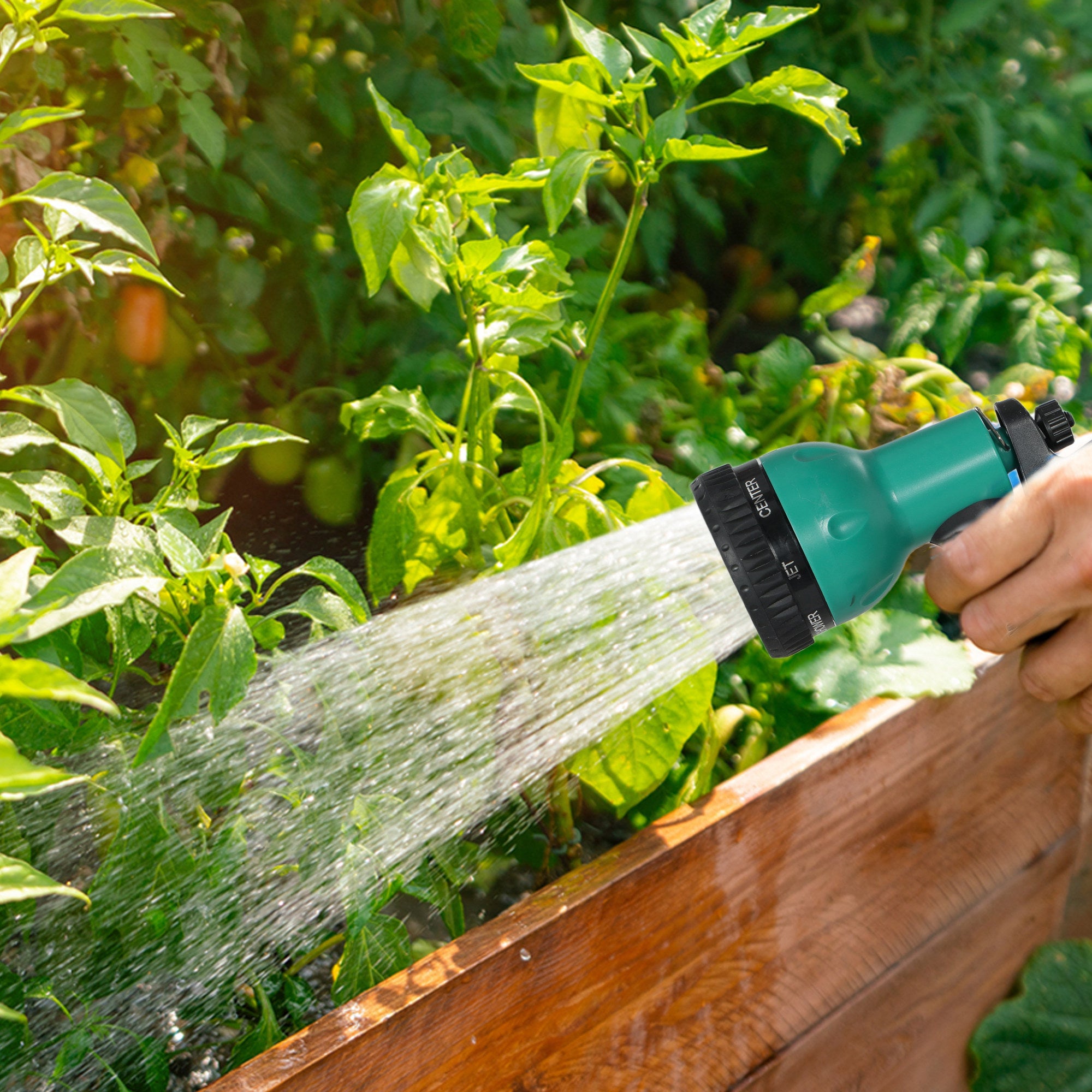 Outsunny Gartenschlauchhalter, 20+2 Meter Gartenschlauch in robustem Gehäuse, Wandhalterung, 7 Sprühmuster, 180° drehbar, Grau