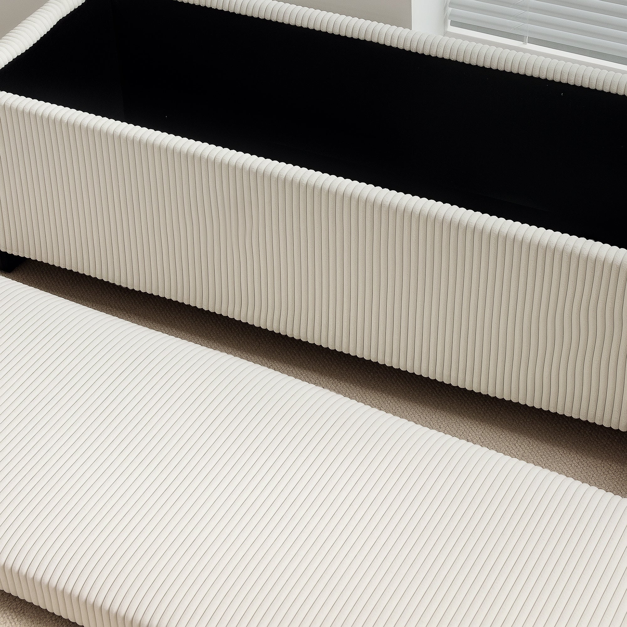 HOMCOM Sitzbank mit Stauraum, Aufbewahrungsbank, Cord-Design, Stahlrahmen, Beige