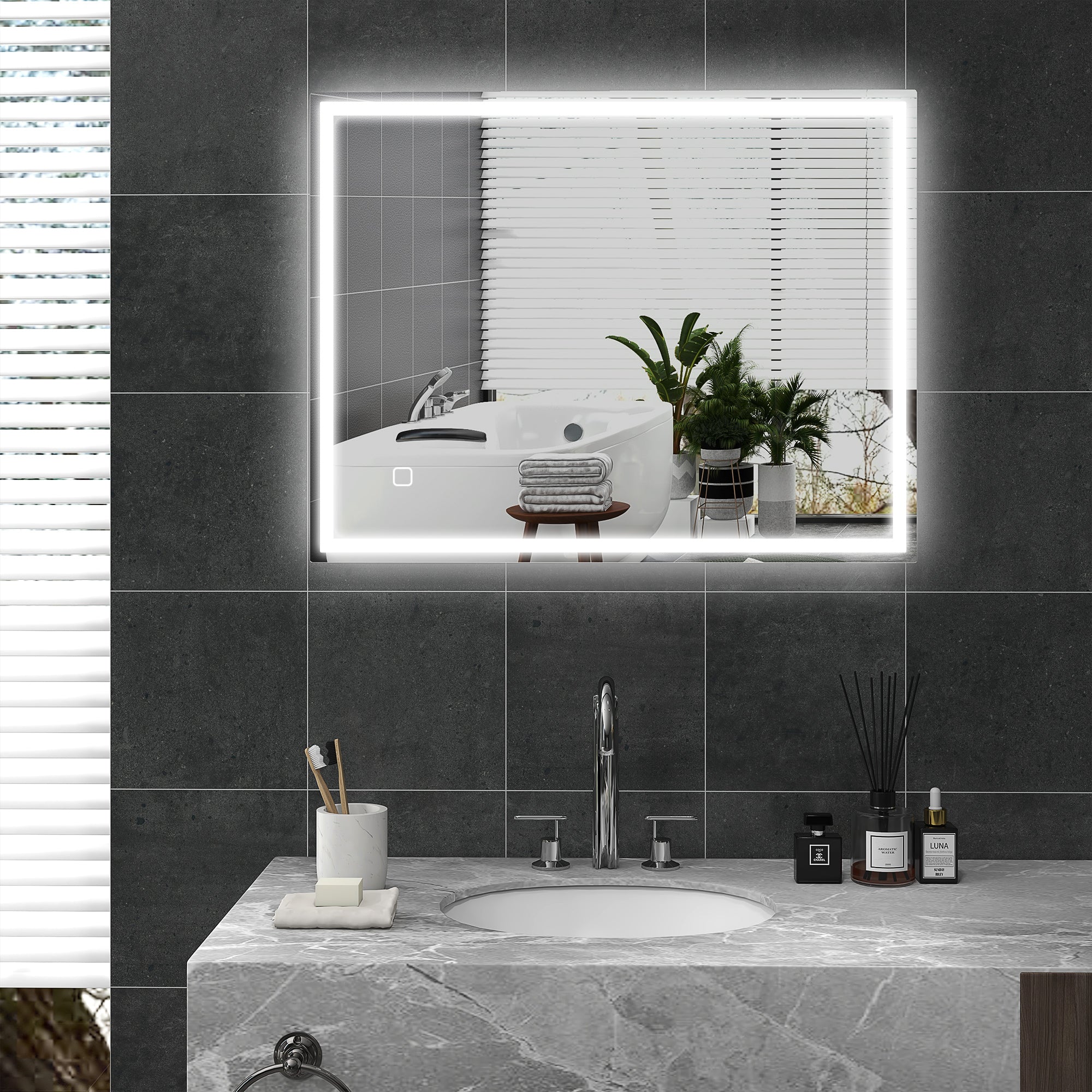 HOMCOM Badspiegel mit Beleuchtung 90x70 cm LED Spiegel Wandspiegel mit Memory-Funktion 3 Lichtfarben Silber
