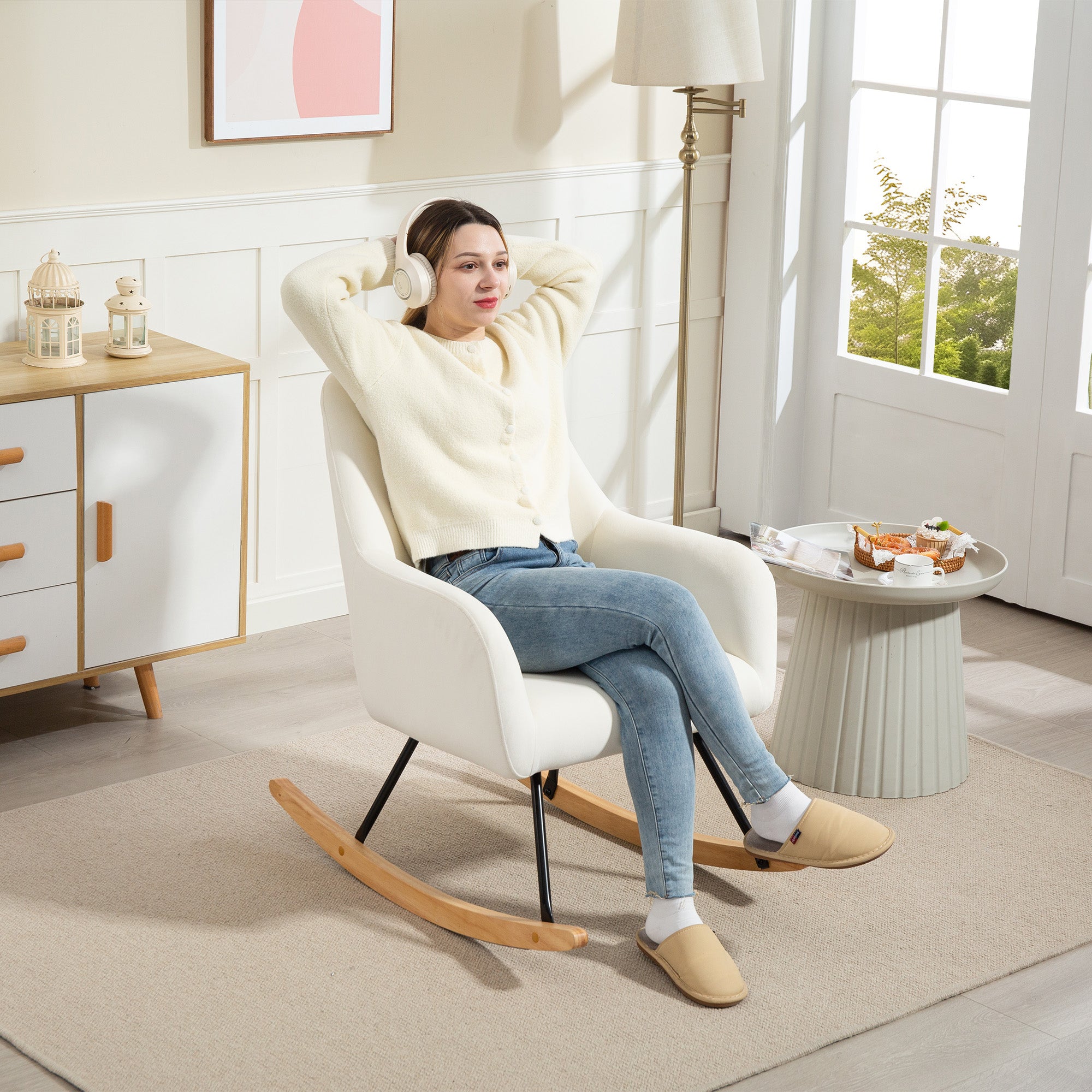 HOMCOM Schaukelstuhl, weicher Bezug in Samtoptik, Polsterung, breite Lehne, Cremeweiß