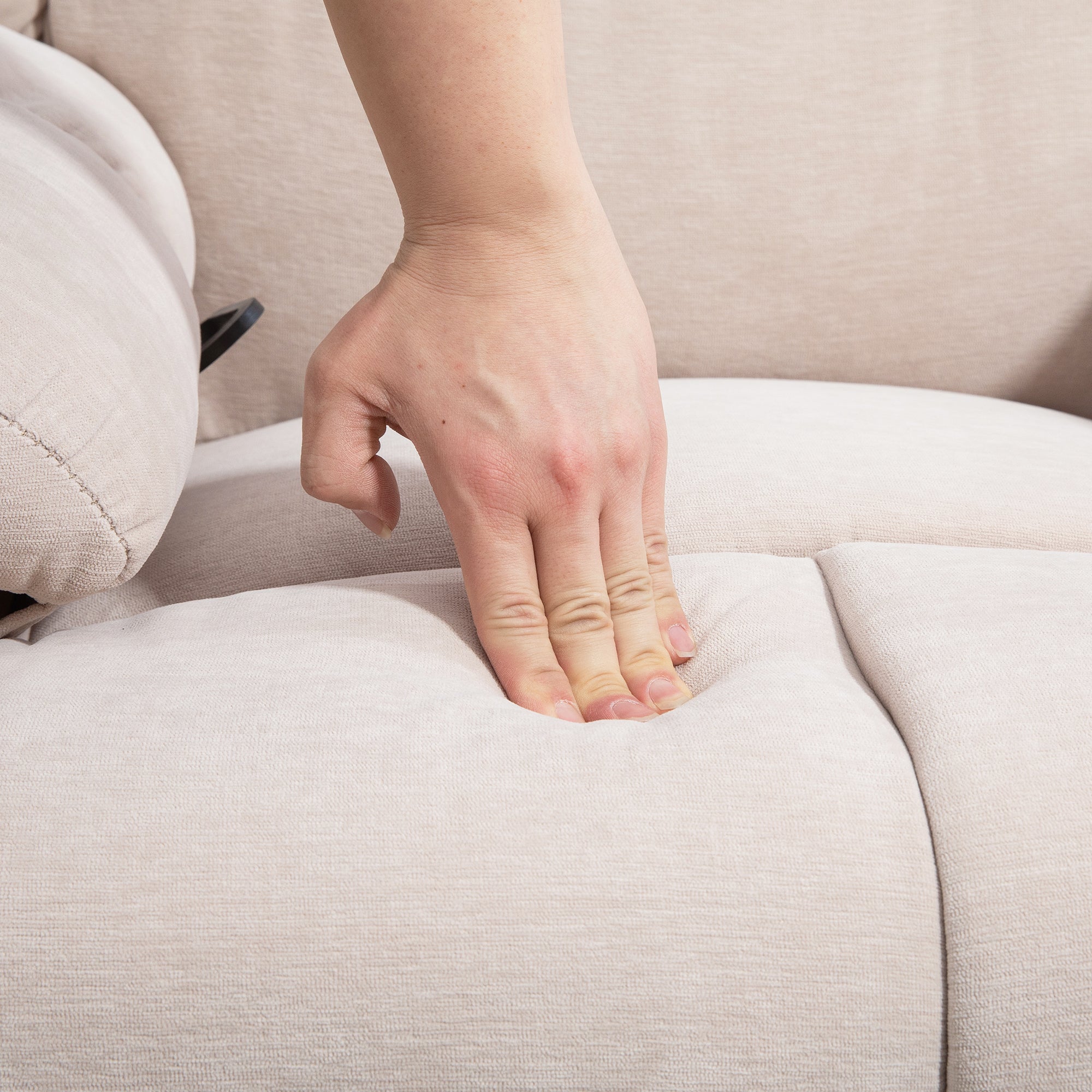 HOMCOM Massagesessel mit Wärme- & Liegefunktion, drehbar, bis 150 kg, Metallgestell, 98x90x98cm, Beige