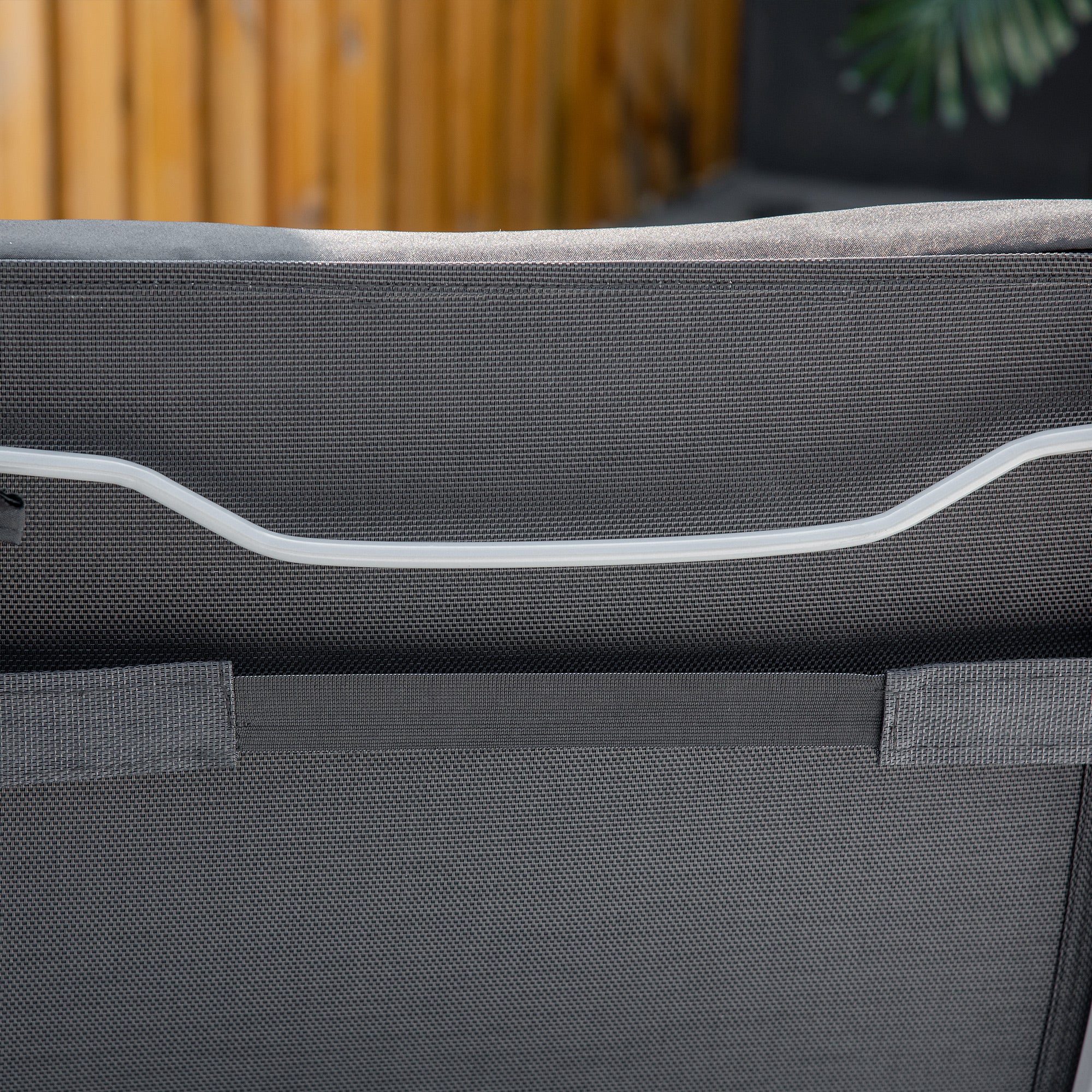 Outsunny Sonnenliege klappbar Strandliege mit Kopfkissen Sitzkissen Liegestuhl mit 7-Fach verstellbare Rückenlehne Gartenliege Relaxliege bis 165 kg belastbar, für Garten Urlaub Outdoor, Schwarz