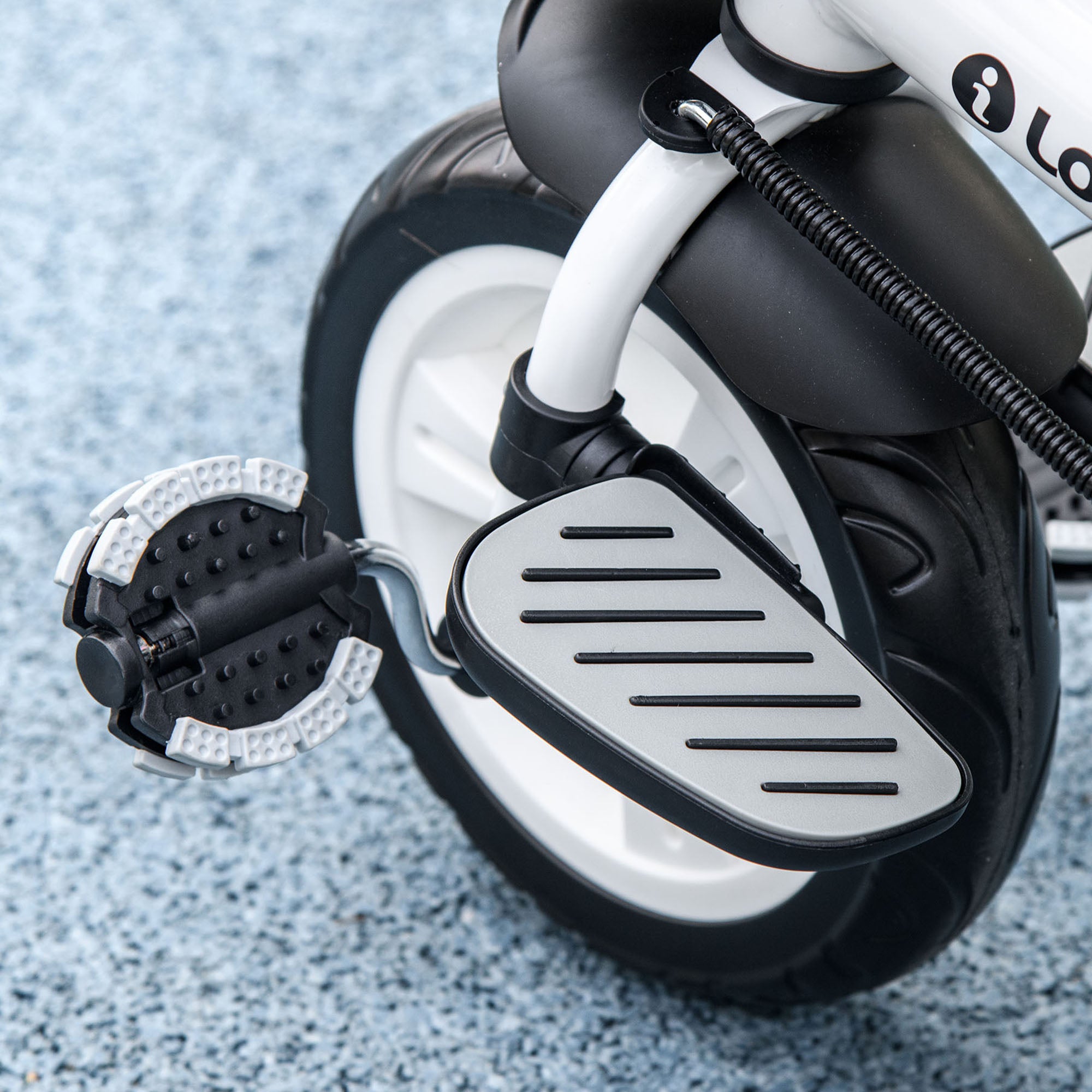 HOMCOM 6-in-1 Kinderdreirad mit Schiebestange, Dach, Gurt, Ablagekorb, 18+ Monate, Rot