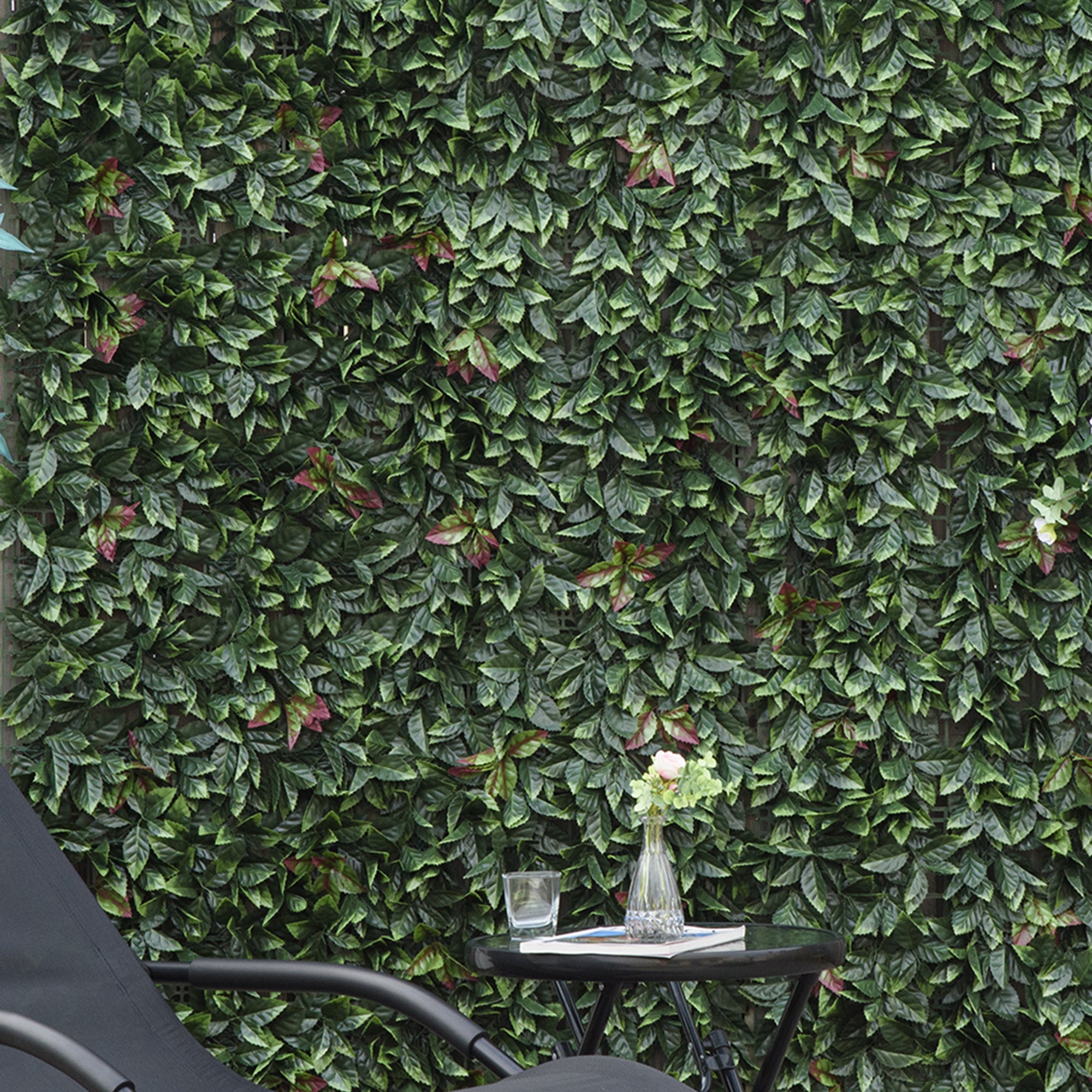 Outsunny 12 Stück künstliches Pflanzenwand Hecke 50x50 cm UV-Schutz Sichtschutz Glanzmispeln Design Heckenpflanze für Garten Outdoor Dekor