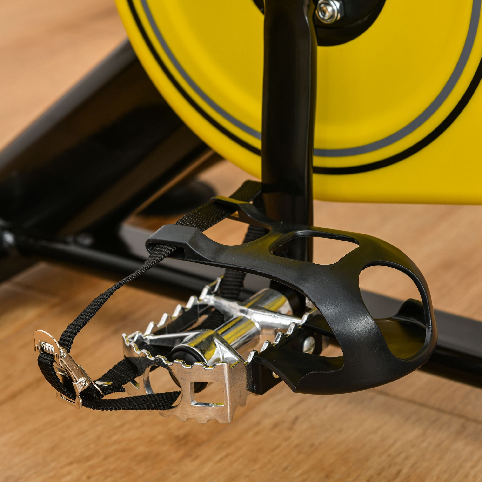 HOMCOM Fahrradtrainer höhenverstellbarer Heimtrainer Fitnessfahrrad Rollentrainer mit Riemenantrieb LCD-Display Stahl ABS Gelb+Schwarz 45,5 x 100 x 101-113 cm