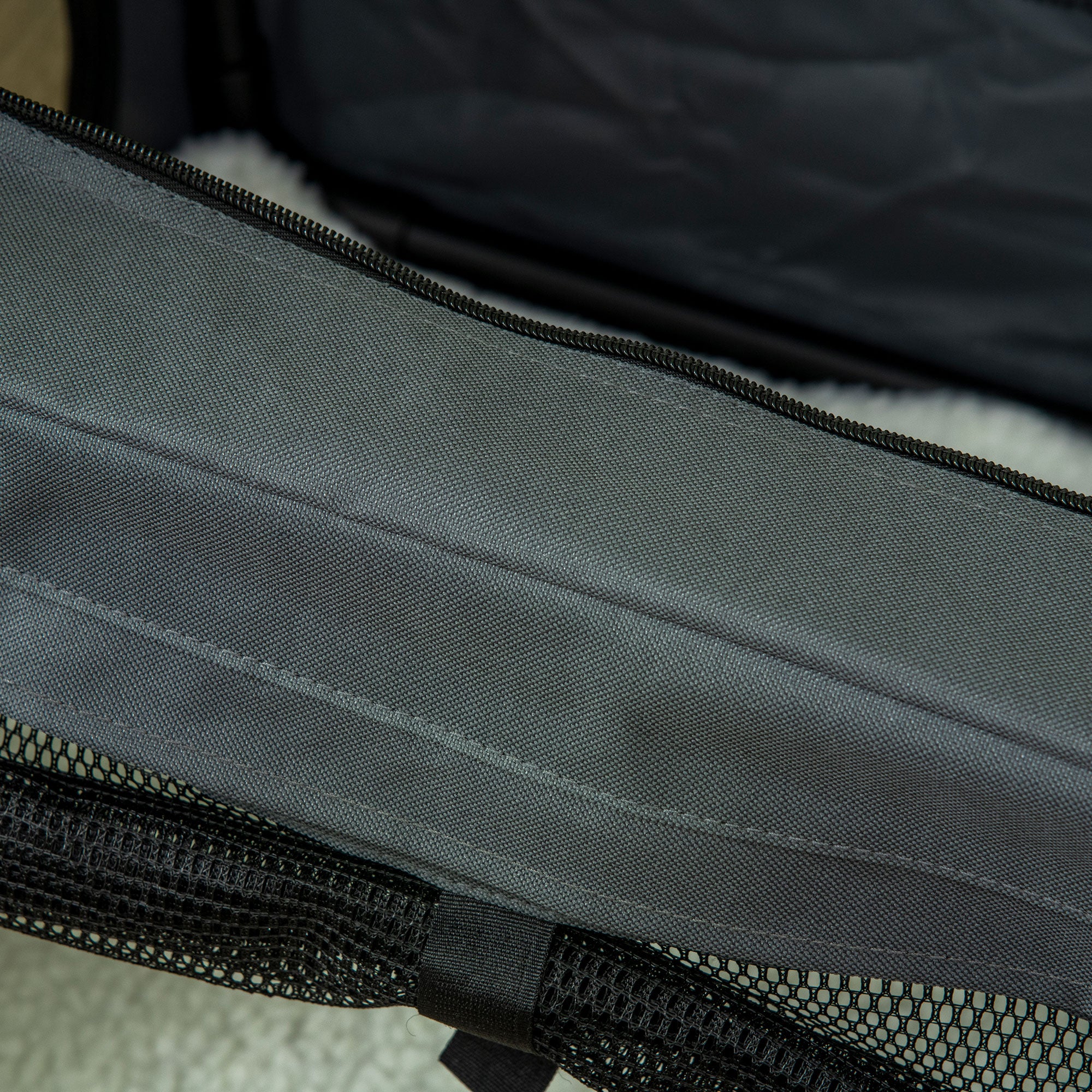 PawHut Transportbox, faltbar, 3 Eingänge, Innenkissen, für Hunde und Katzen bis 4 kg/40 cm, grau