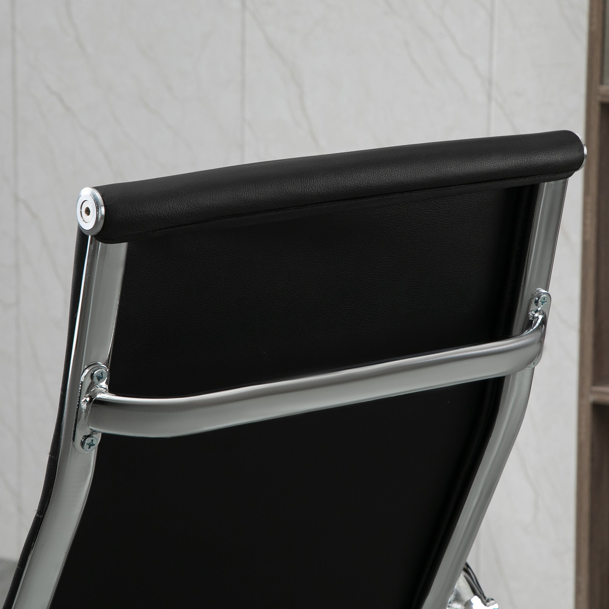 Vinsetto Bürostuhl ergonomischer Schreibtischstuhl mit Wippfunktion Chefsessel höhenverstellbarer Drehstuhl gepolstert Kunstleder Schaumstoff Schwarz 54 x 62 x 104-114 cm