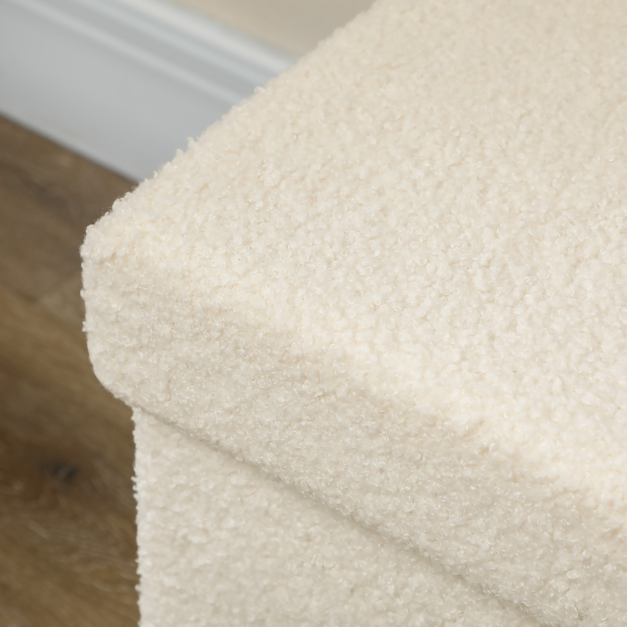 HOMCOM Aufbewahrungshocker, Polsterbank mit Stauraum und Deckel für Wohnzimmer, Schlafzimmer, Flur, Cremeweiß