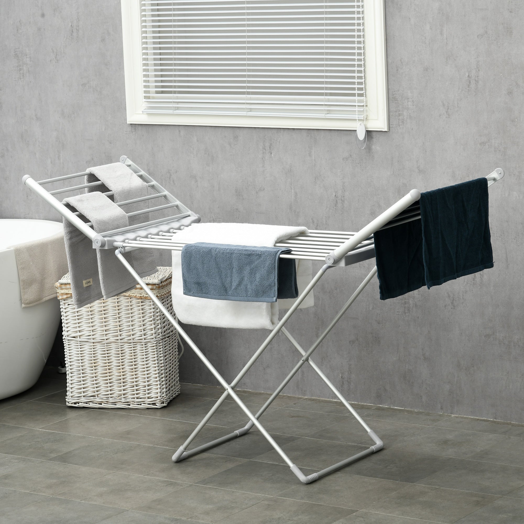 HOMCOM Wäscheständer mit Heizfunktion, 45-55 ℃, zusammenklappbar, 144L x 53B x 96H cm