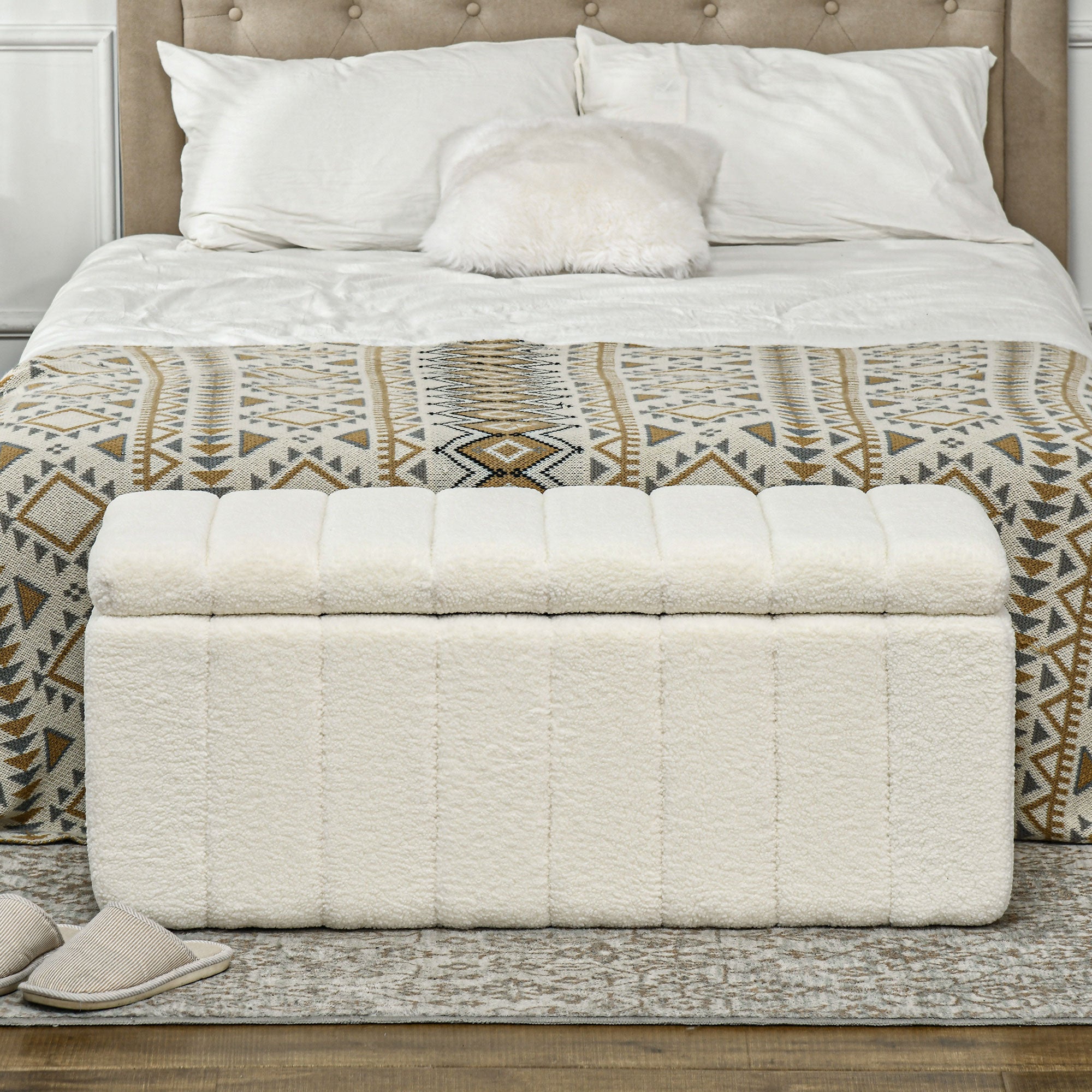 HOMCOM Polsterbank, Bettbank mit Stauraum, belastbar bis 120kg, 102x45x46cm, Cremeweiß