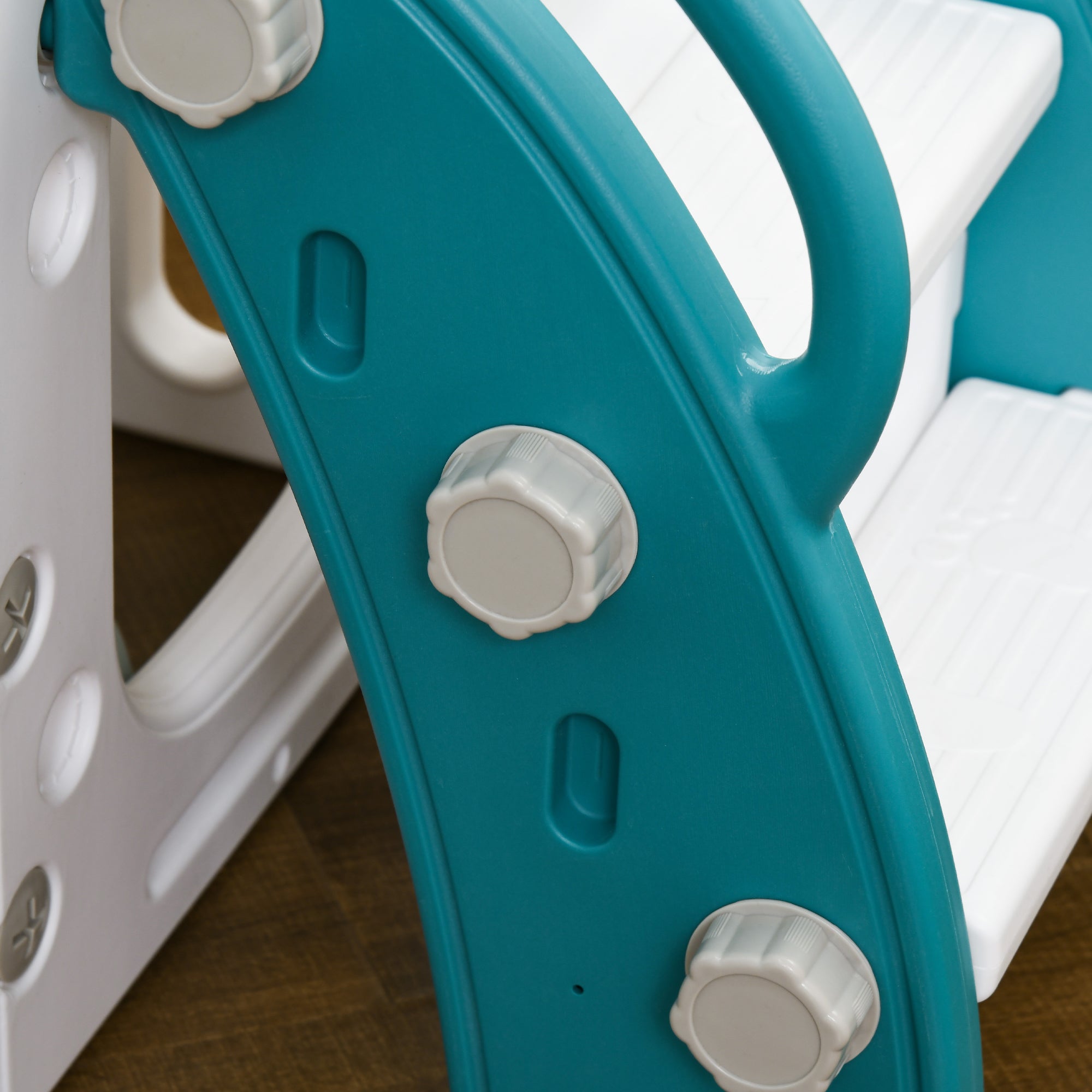 AIYAPLAY Kinderrutsche, 7-in-1 Spielgerüst, mit Basketball & Lenkrad, für 1-3 Jahre, 178x177x99cm, Gelb/Weiß/Grün