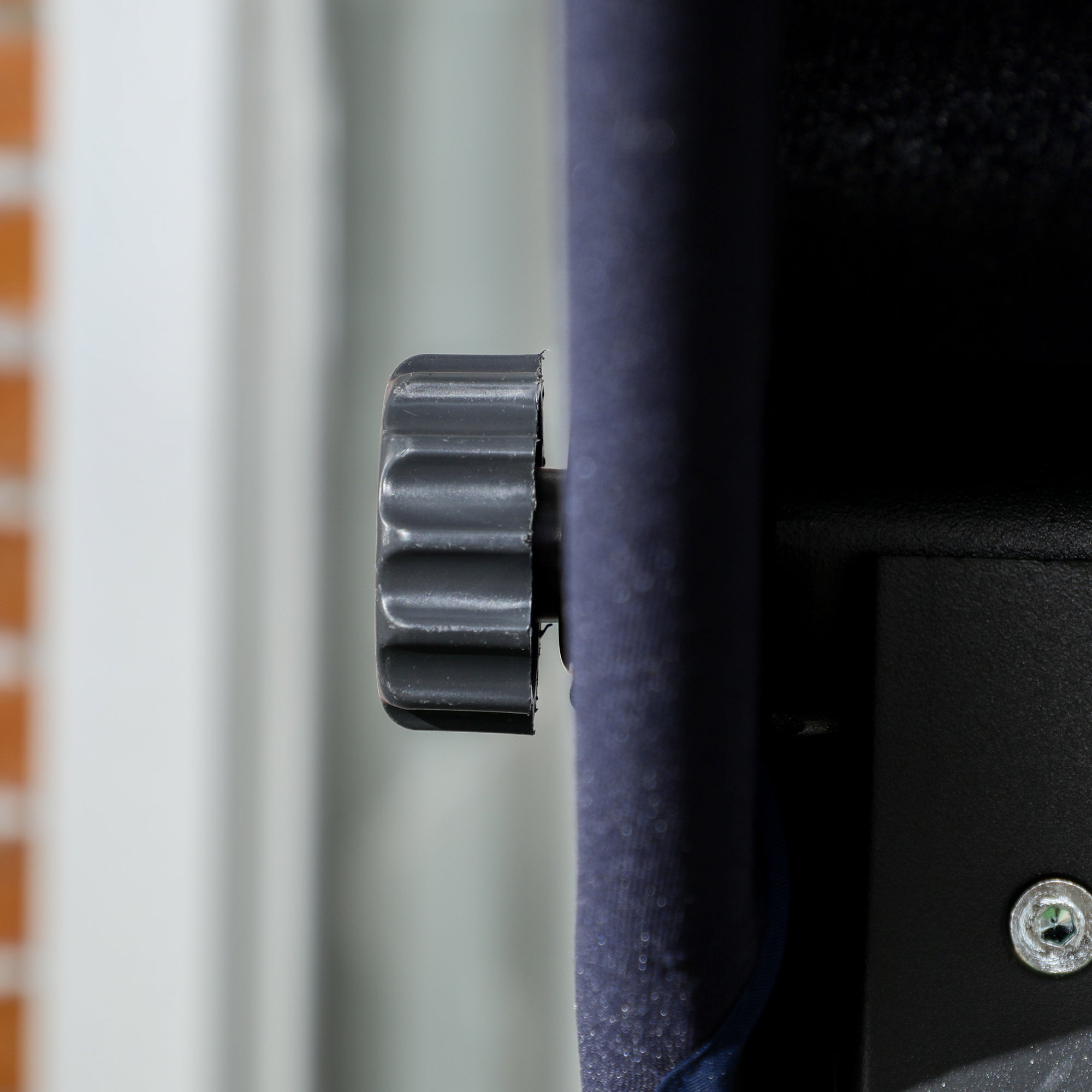 Outsunny Hollywoodschaukel Gartenschaukel, 3 Personen, verstellbares Sonnendach, 198 x 118 x 168 cm, Dunkelgrau