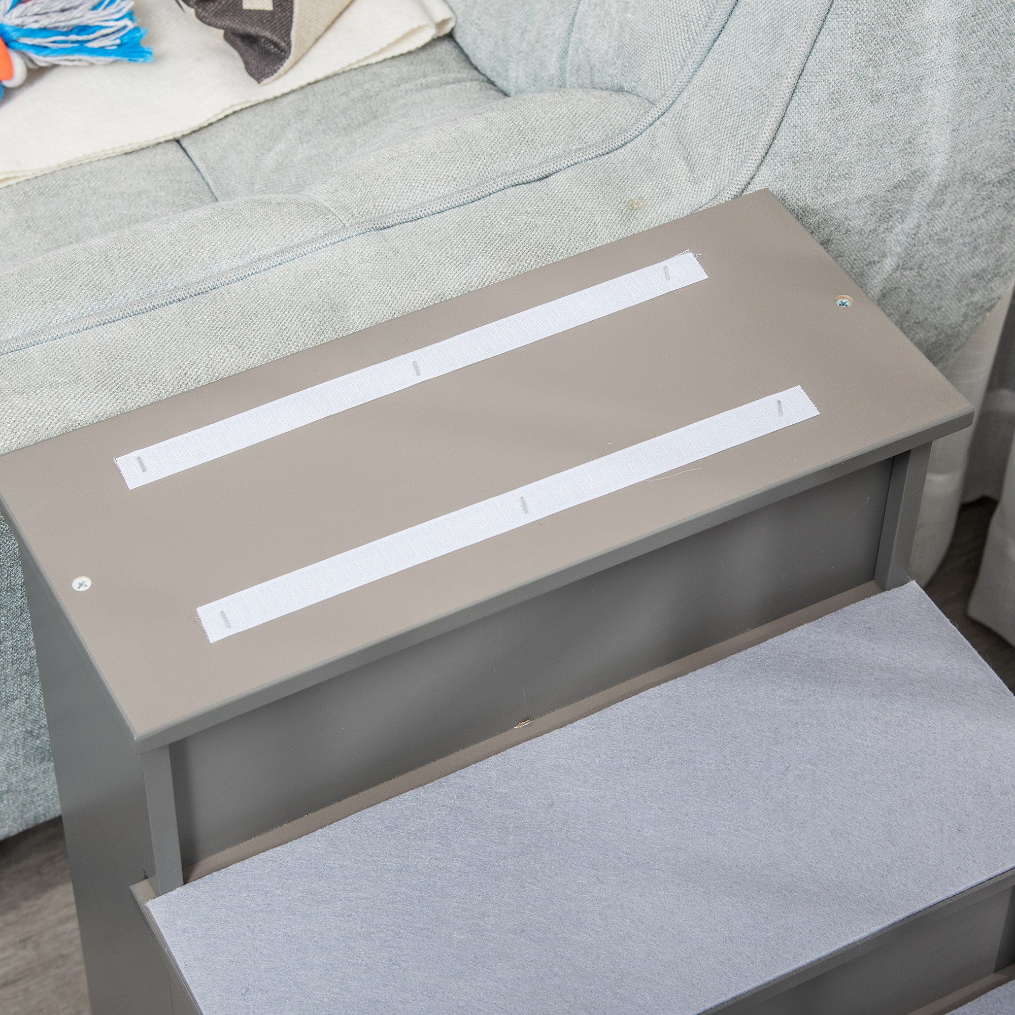 PawHut Haustiertreppe, für Hunde/Katzen, 4-stufig, Kurzplüsch, bis 30 kg, 40 x 59 x 54,2 cm, Grau