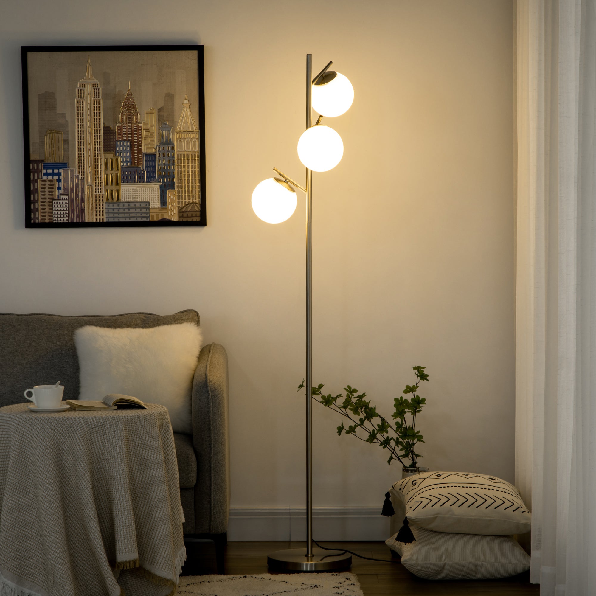 HOMCOM Stehlampe mit 3 Lampenschirmen aus Glas, E 27, Fußschalter, Silber + Weiß