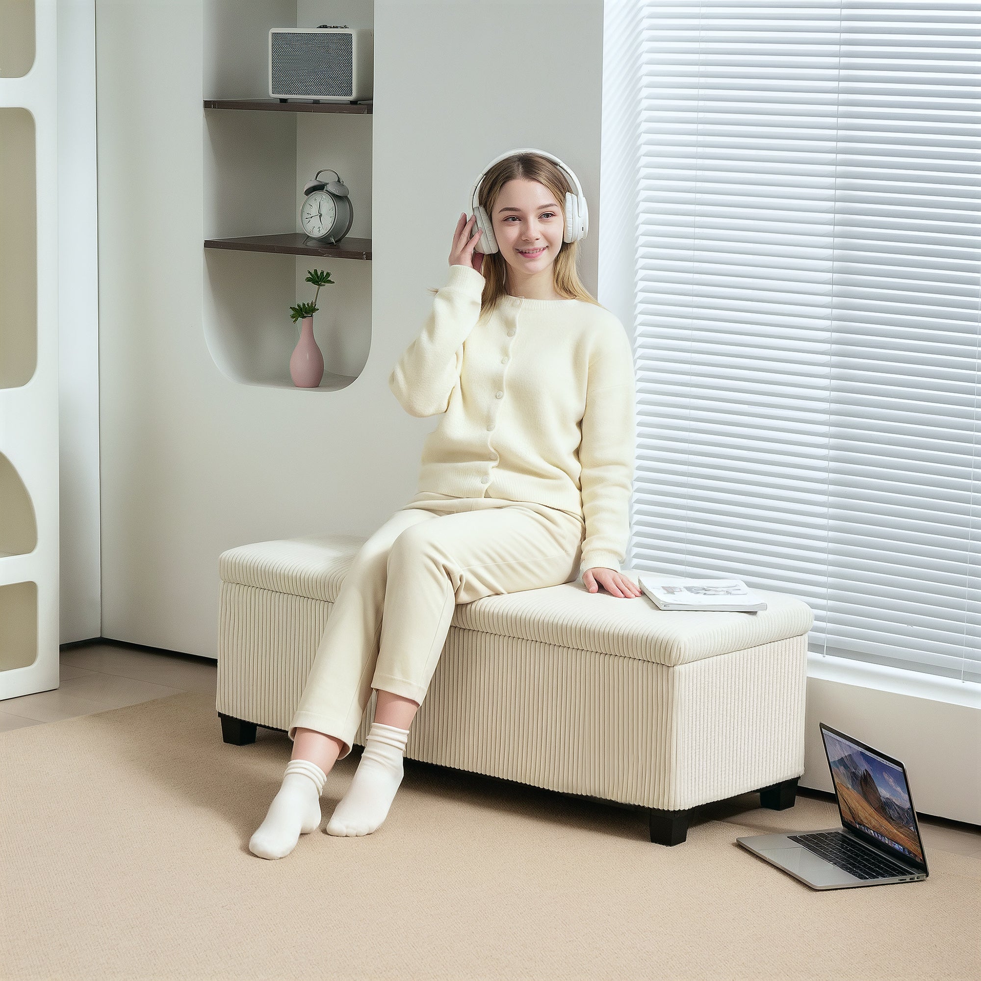 HOMCOM Sitzbank mit Stauraum, Aufbewahrungsbank, Cord-Design, Stahlrahmen, Beige