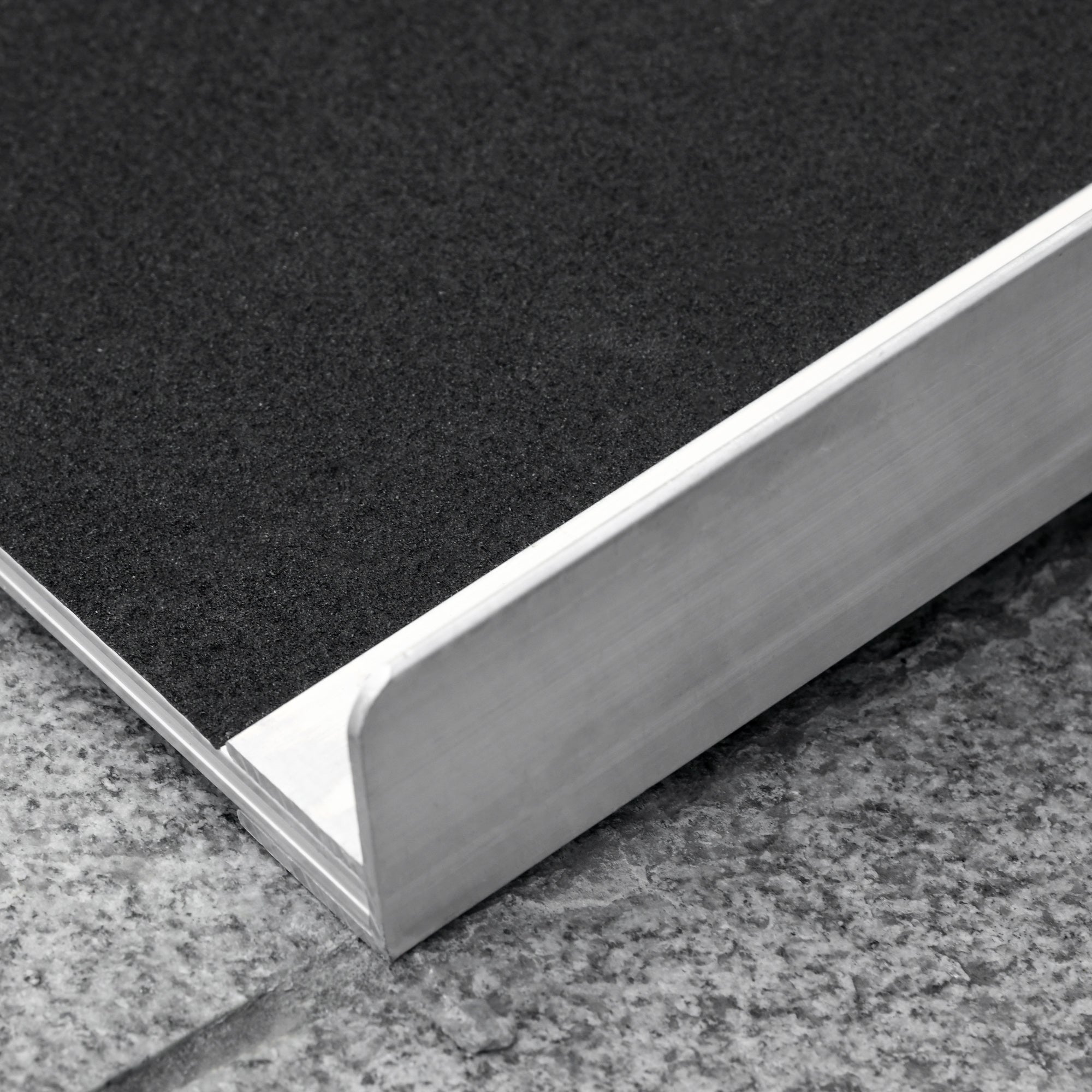 HOMCOM Rollstuhlrampe Auffahrrampe Rollstühle Rollatoren Faltbar Aluminium, 270 kg Belastbar, Schwarz, 91 x 72 x 5 cm