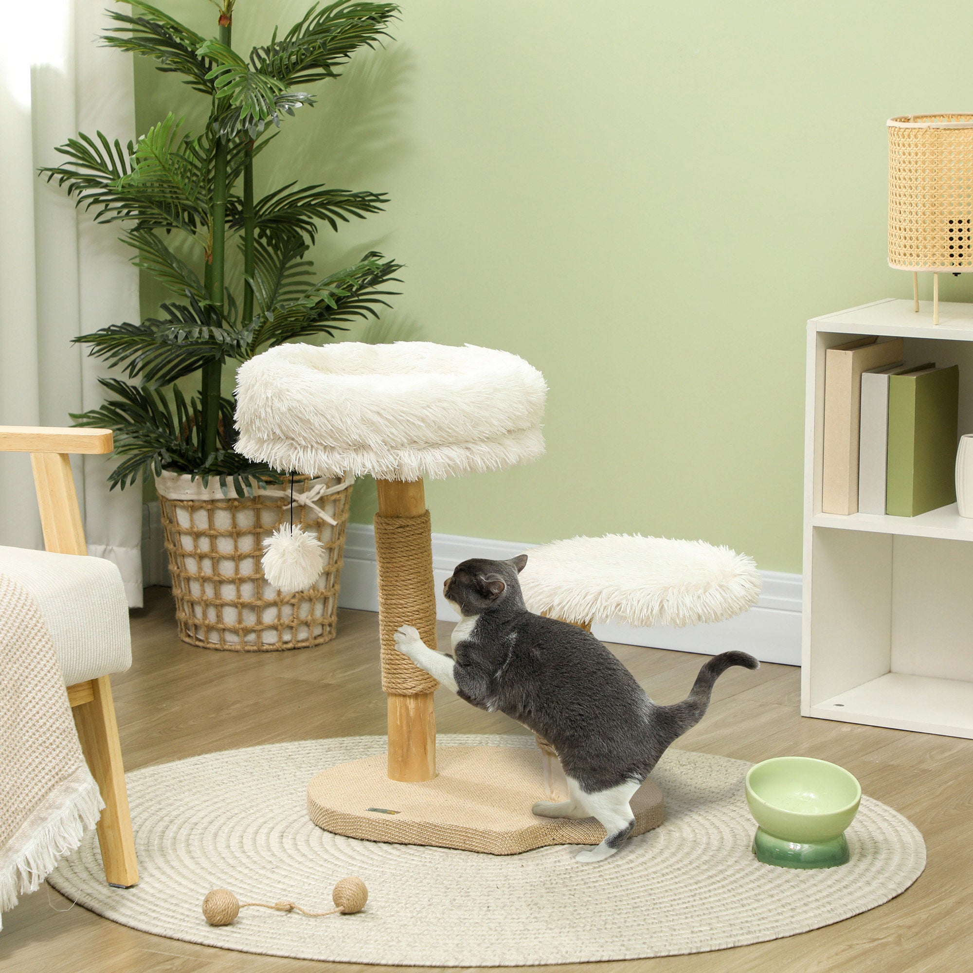 PawHut Kratzbaum 61,5 cm Weiß mit Spielball & Bett – Birnbaumholz