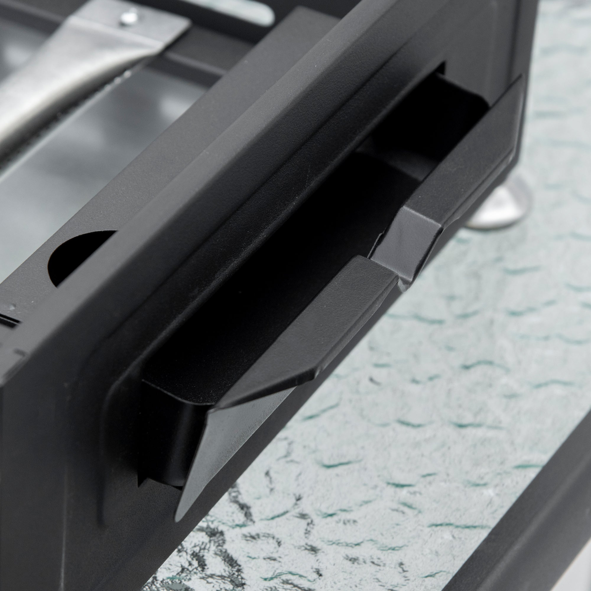 Outsunny Gasgrill mit 3 Brennern, Schlauch, Antihaft-Grillplatte, Edelstahl, Farbe: Silber, 63 x 48 x 21 cm