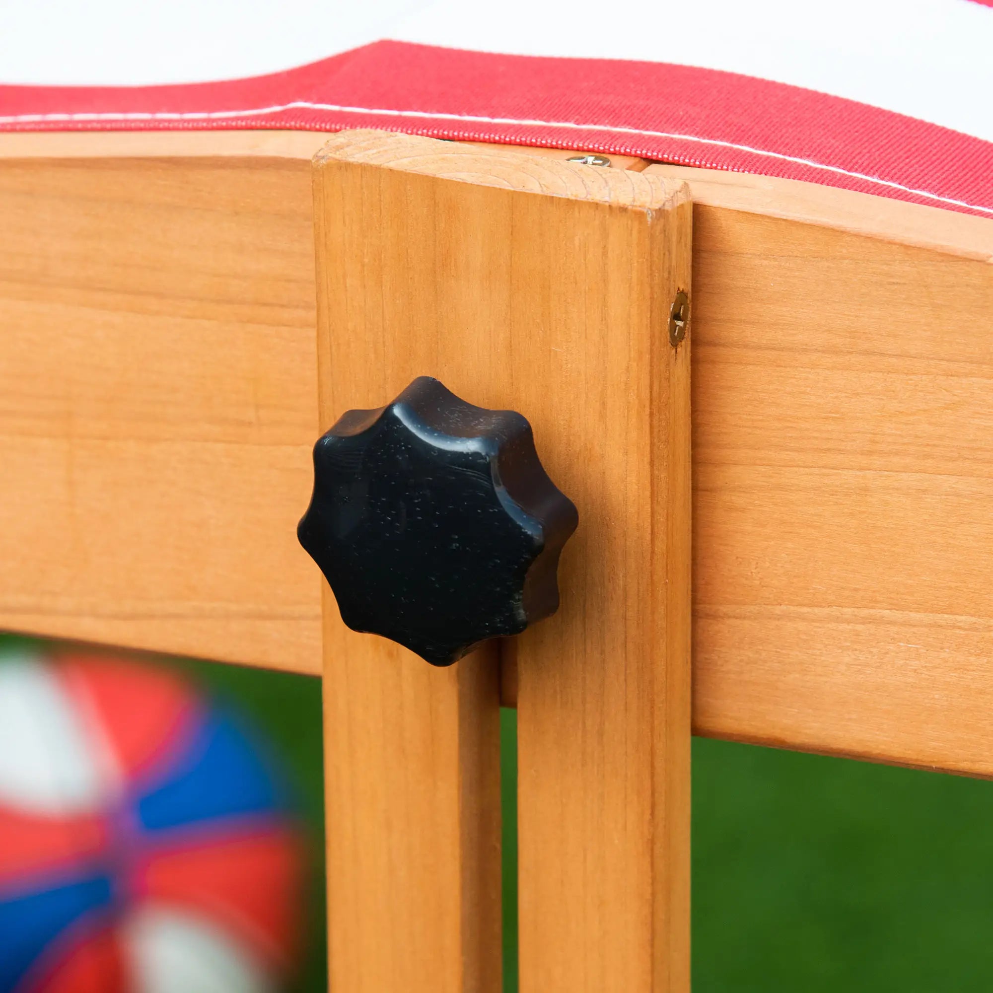 Outsunny Sandkasten mit höhenverstellbarem Dach – Natur