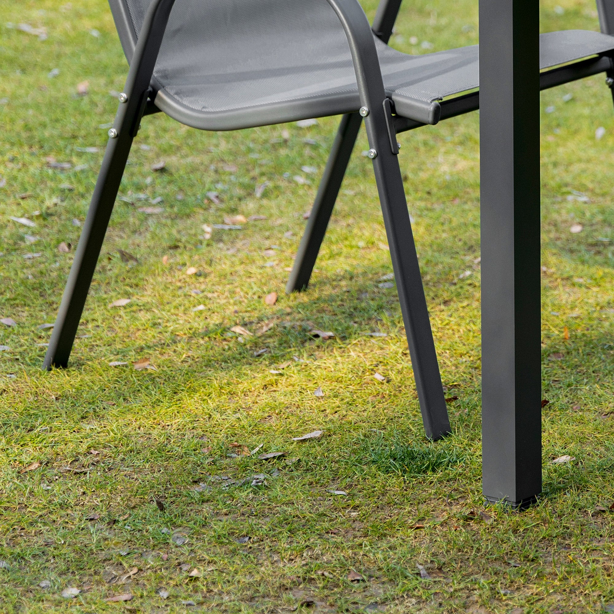 Outsunny Gartenstuhl 2er Set wetterfest Gartenstühle Stapelstuhl mit Armlehne Rückenlehne stapelbar Terrassenstuhl bis 120 kg belastbar Gartenmöbel für Hinterhof, Garten, Balkon Grau