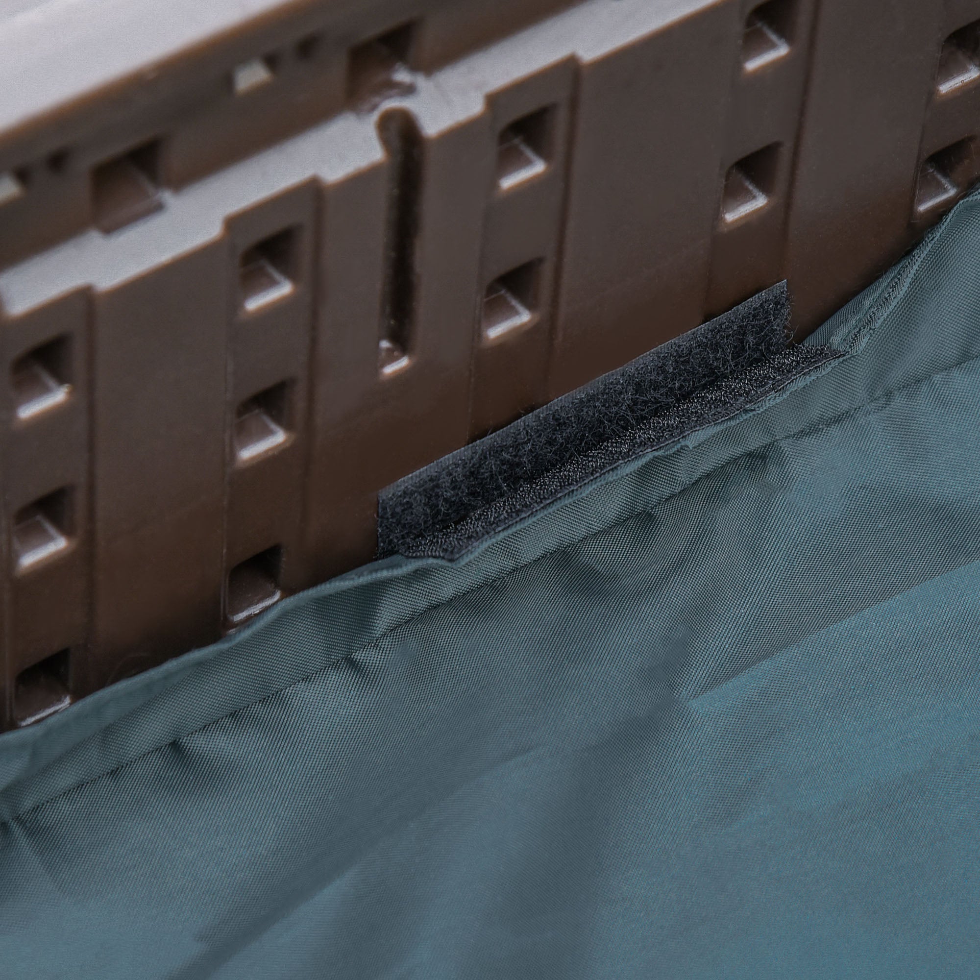 Outsunny Sandkasten mit Abdeckplane & Bodenplane, modulare Bauweise, 4 Sitze, 1,23L x 1,23B m, Braun