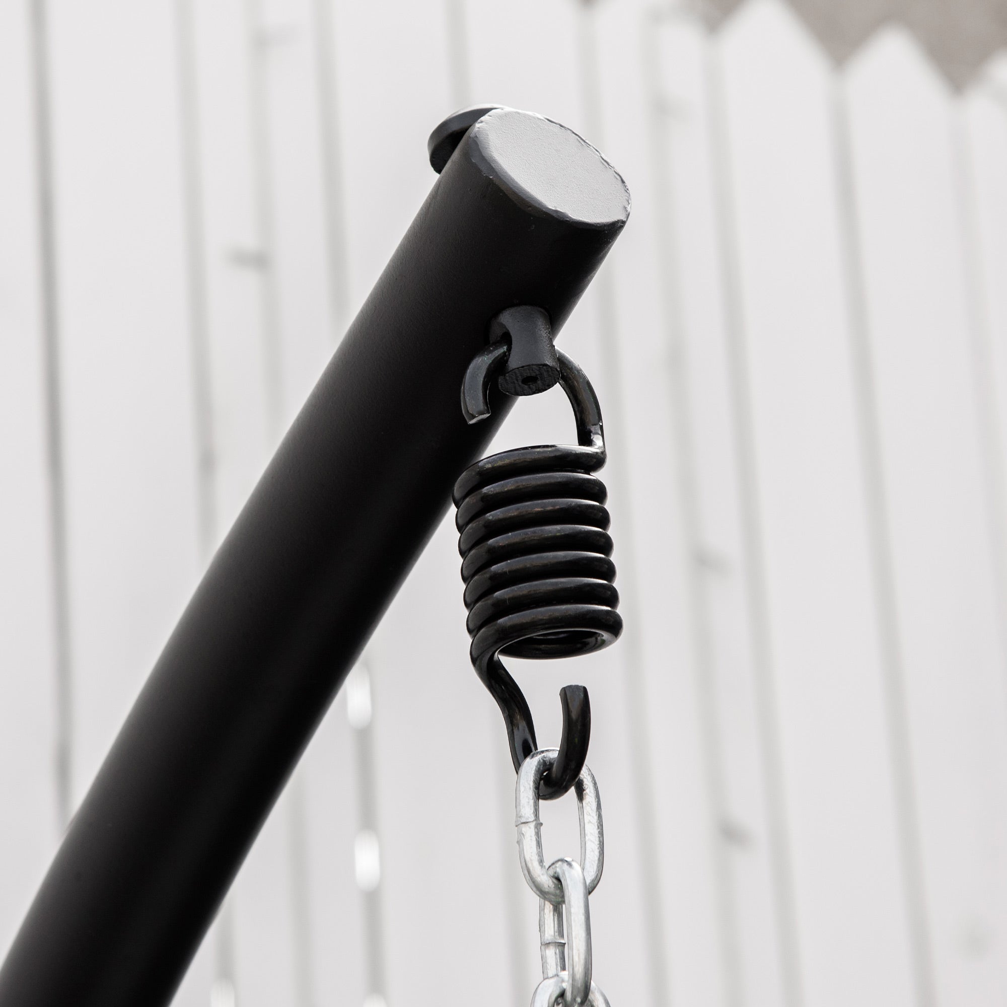 Outsunny Hängesessel Hängekorb mit Gestell Hängeschaukel Hängestuhl mit Kissen Korb faltbar Metall Schwarz+Cremeweiß 101 x 101 x 188 cm