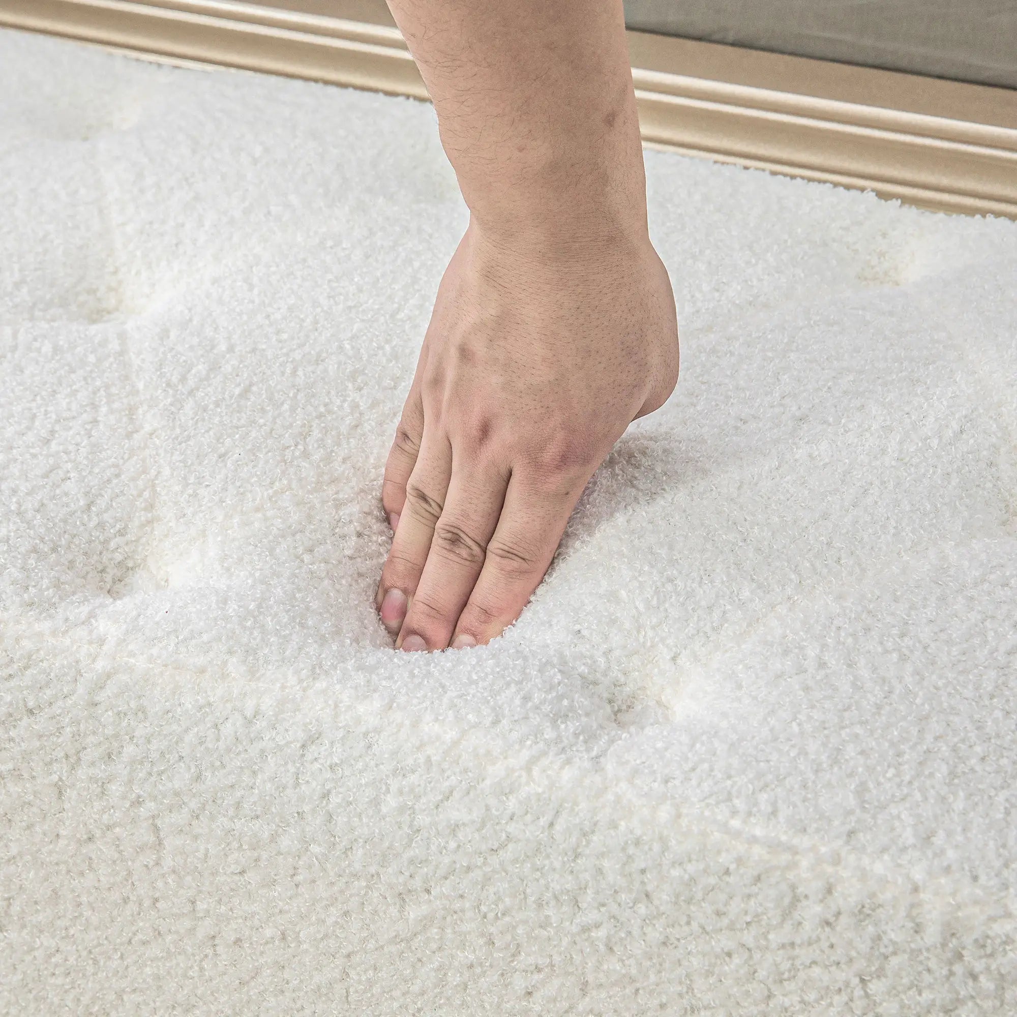 HOMCOM Polsterbank Sitzbank Lammwoll-Optik Knopfheftung Cremeweiß