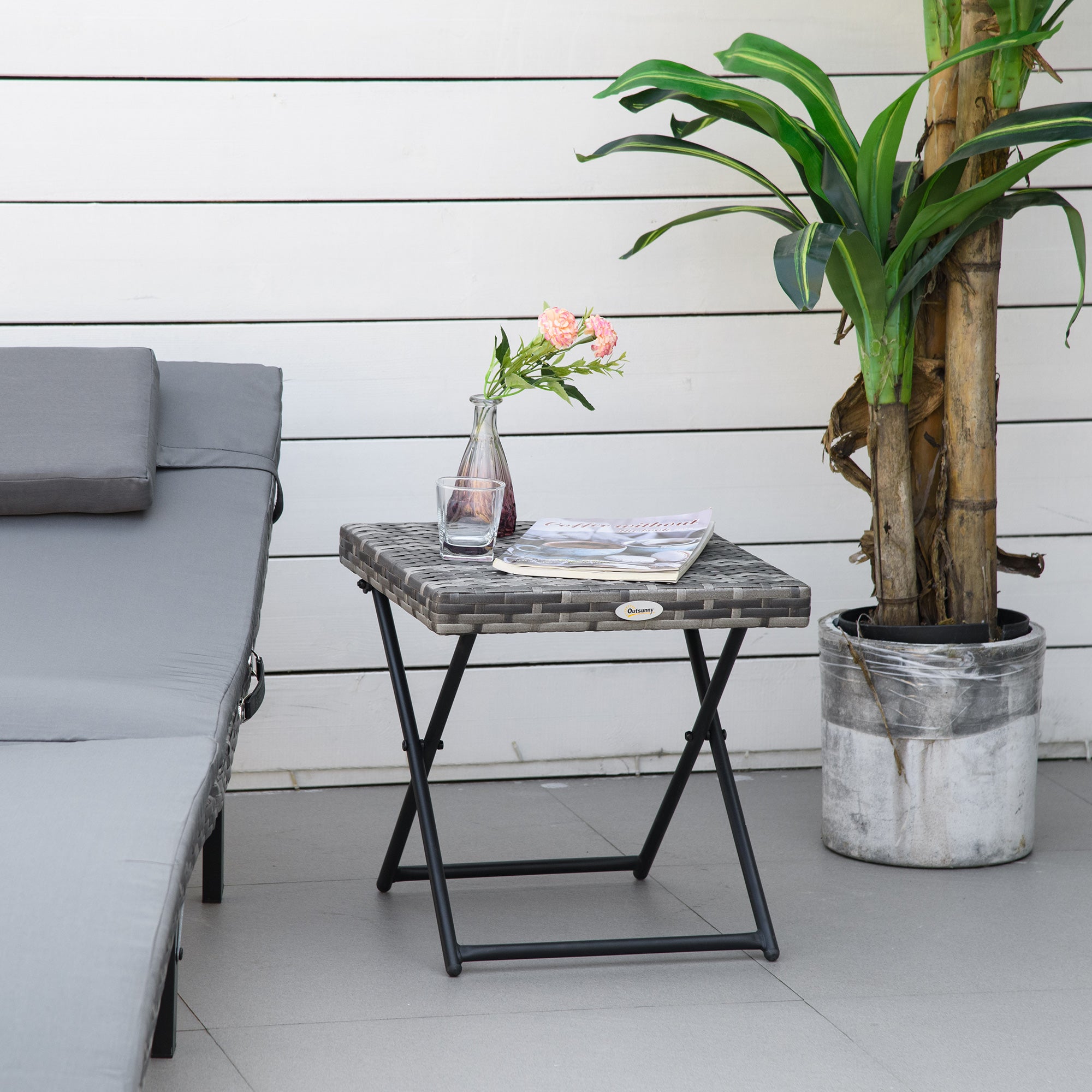 Outsunny Beistelltisch aus Polyrattan klappbar Kaffeetisch Couchtisch Tablett Balkontisch Gartentisch Sofatisch Teetisch Gartenmöbel Rattantisch für Garten Terrasse Balkon, 40x40x40cm Graul
