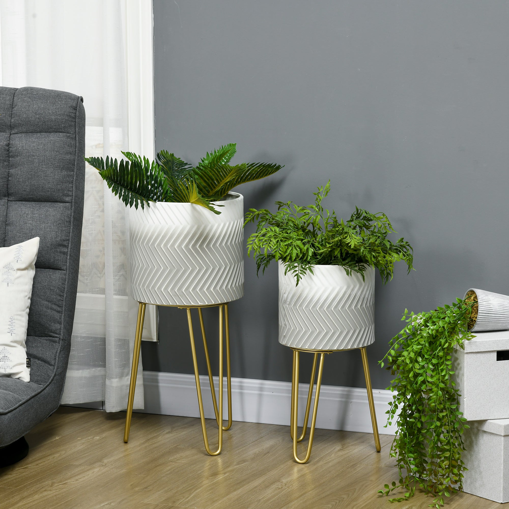 Outsunny Set aus 2 Blumenständern, dekoratives Design, Metallrahmen, 30 x 30 x 67 cm