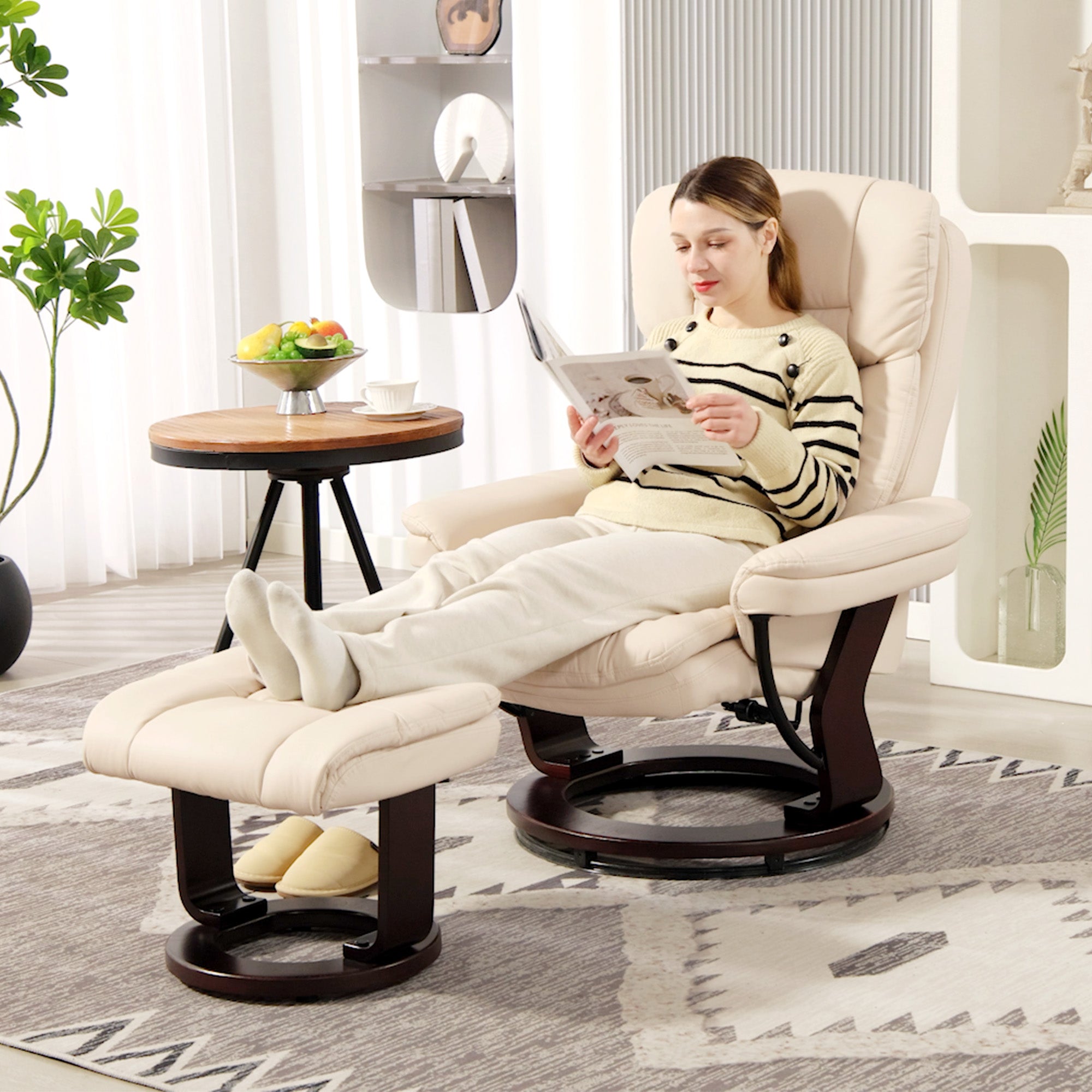 HOMCOM Relaxsessel mit Fußhocker, Verstellbarer Sessel, Kunstleder-Bezug, Polstersessel mit klappbarer Rückenlehne, Cremeweiß