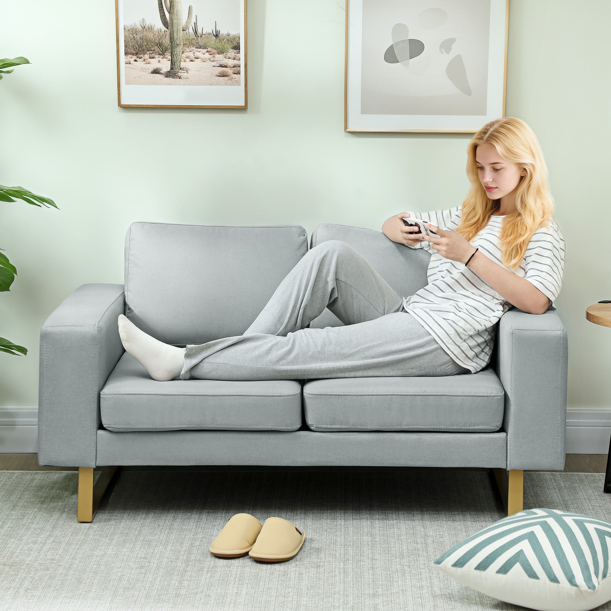HOMCOM 2-Sitzer-Sofa, Couch mit Vollholzrahmen, Metallbeine, schlichtes Design, Hellgrau