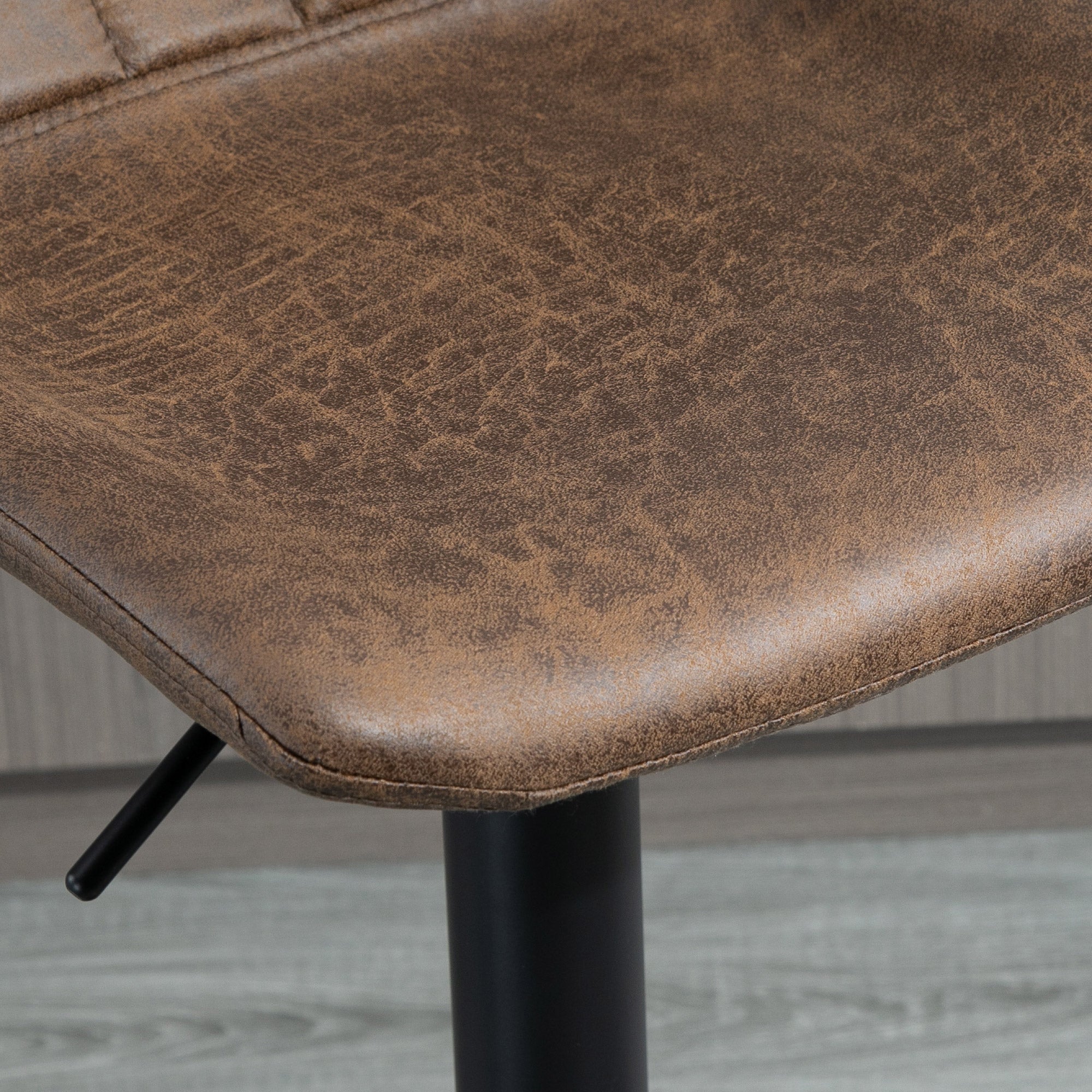 HOMCOM 2er-Set Barhocker im Retrodesign, inkl. Fußstütze, höhenverstellbar, Gaslift, Braun + Schwarz