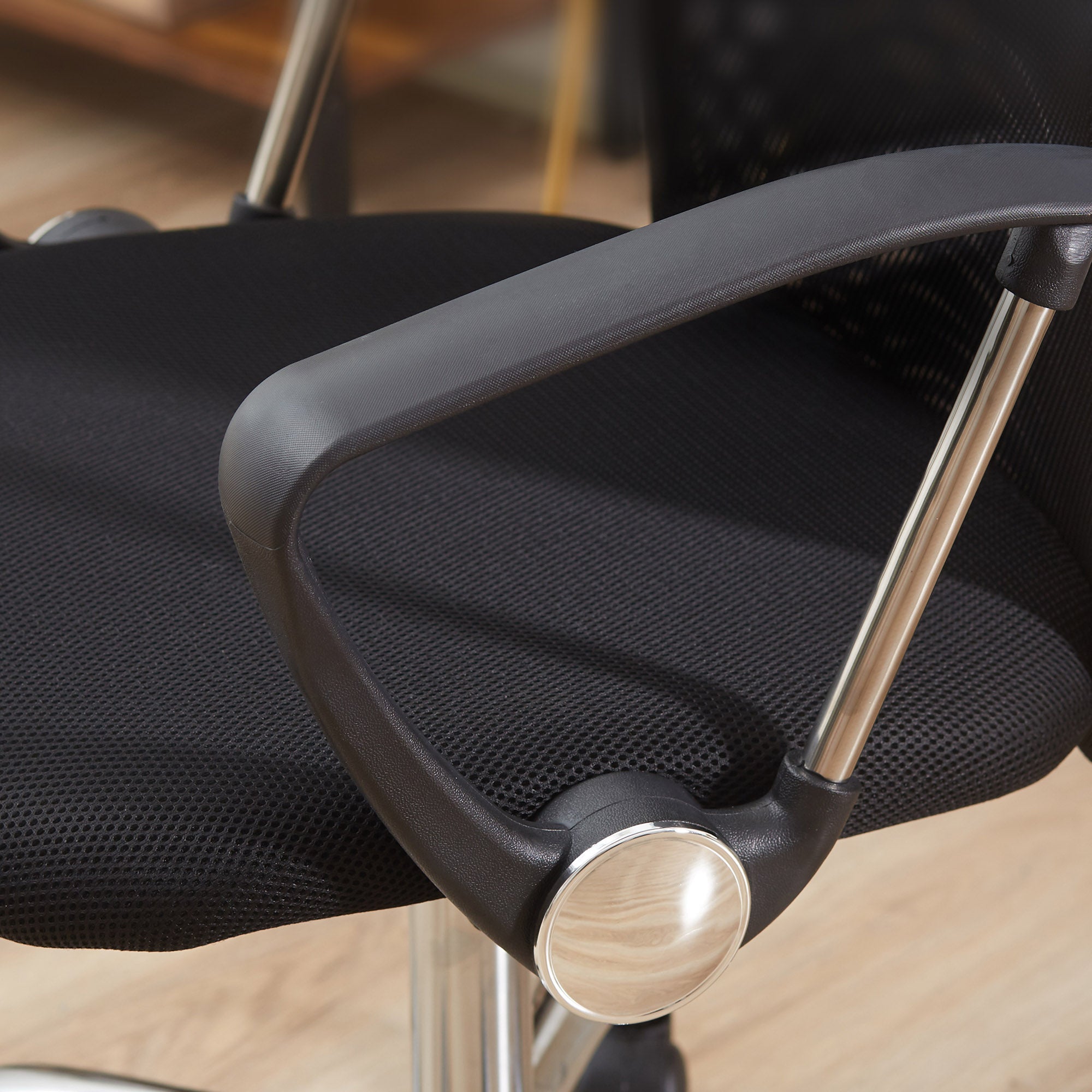 HOMCOM Ergonomischer Bürostuhl, Gaming Stuhl, Drehstuhl mit Wippenfunktion, höhenverstellbarer Schreibtischstuhl, Schaumstoff, Netz, Schwarz,  63 x 65 x 109-119 cm