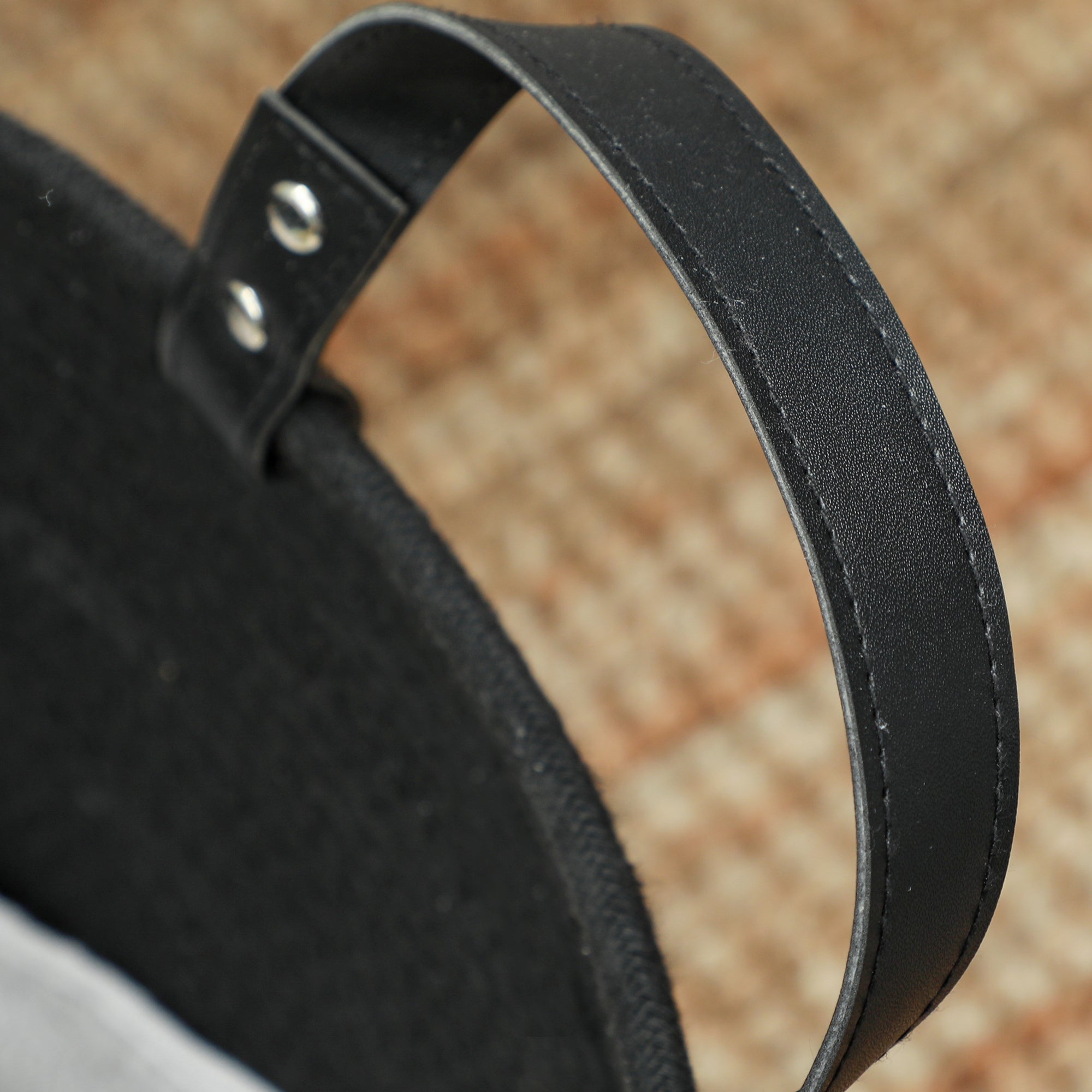 HOMCOM Wäschesack, 88L, tragbar, faltbar, Kunstledergriffe, Baumwolle, Ø56 x 35,5H cm, Schwarz