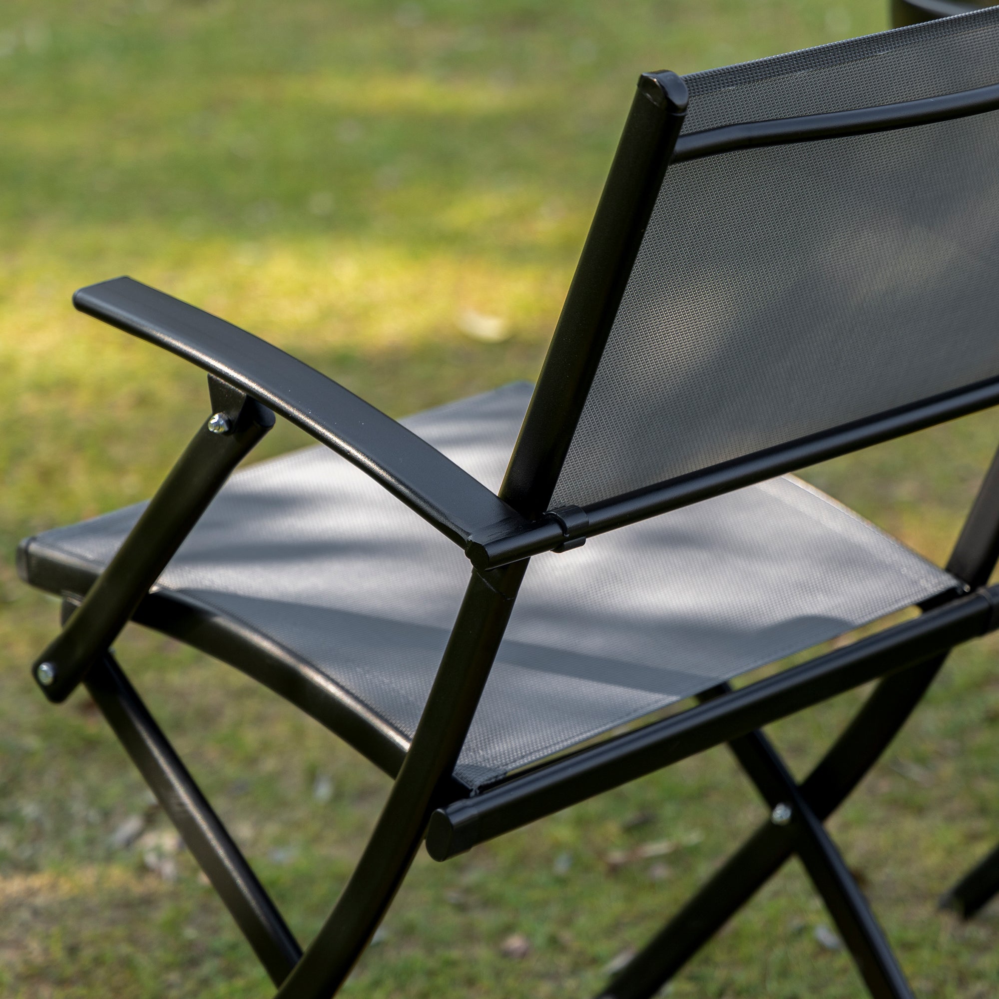 Outsunny Sitzgruppe für 2 Personen klappbar Balkonset 1 Tisch+2 Stühle Gartenmöbel Set Metall Mesh Schwarz+Grau