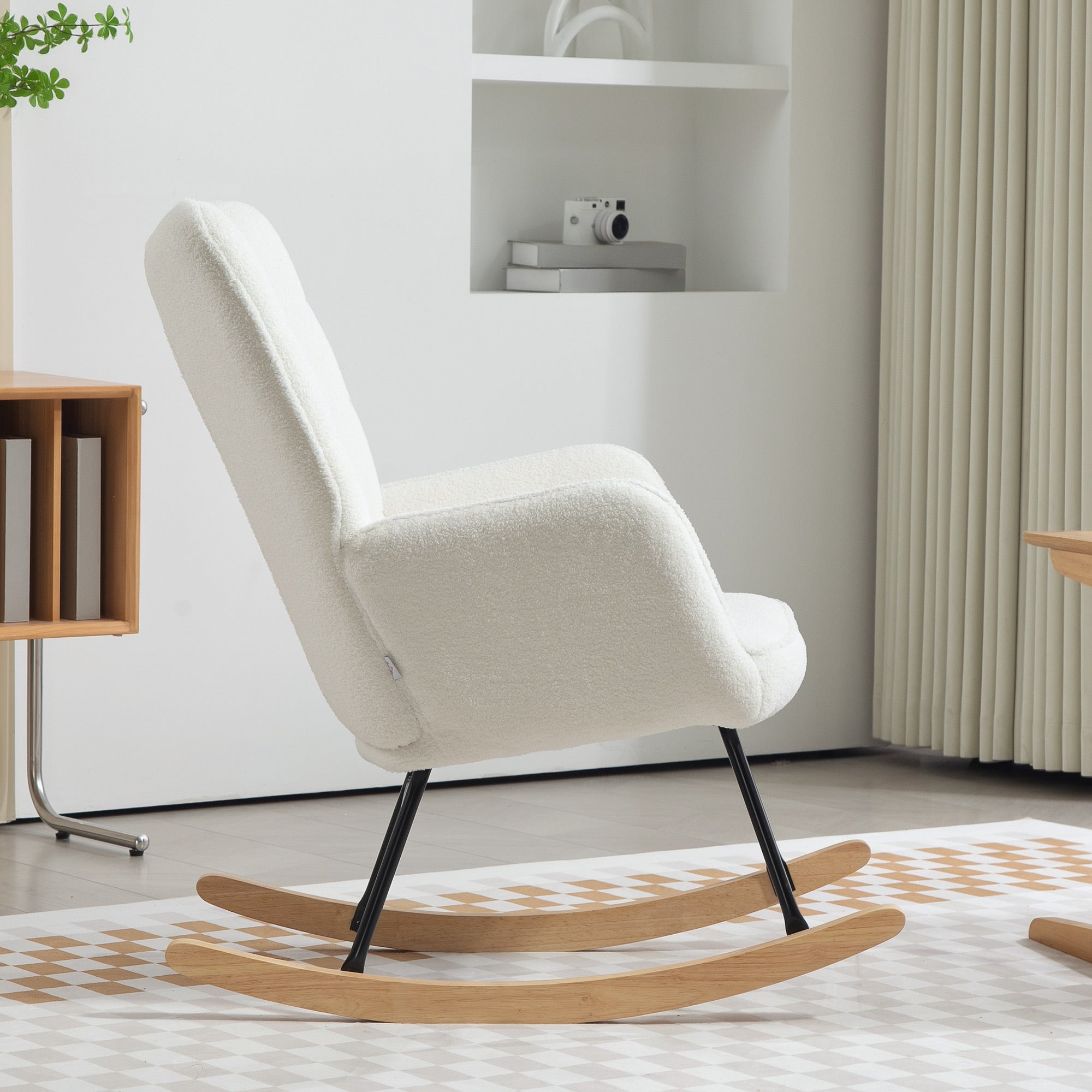 HOMCOM Schaukelstuhl in Vliesoptik mit Armlehnen, Ergonomischer Sessel mit Holzkufen, für Wohnzimmer, Schlafzimmer, Weiß