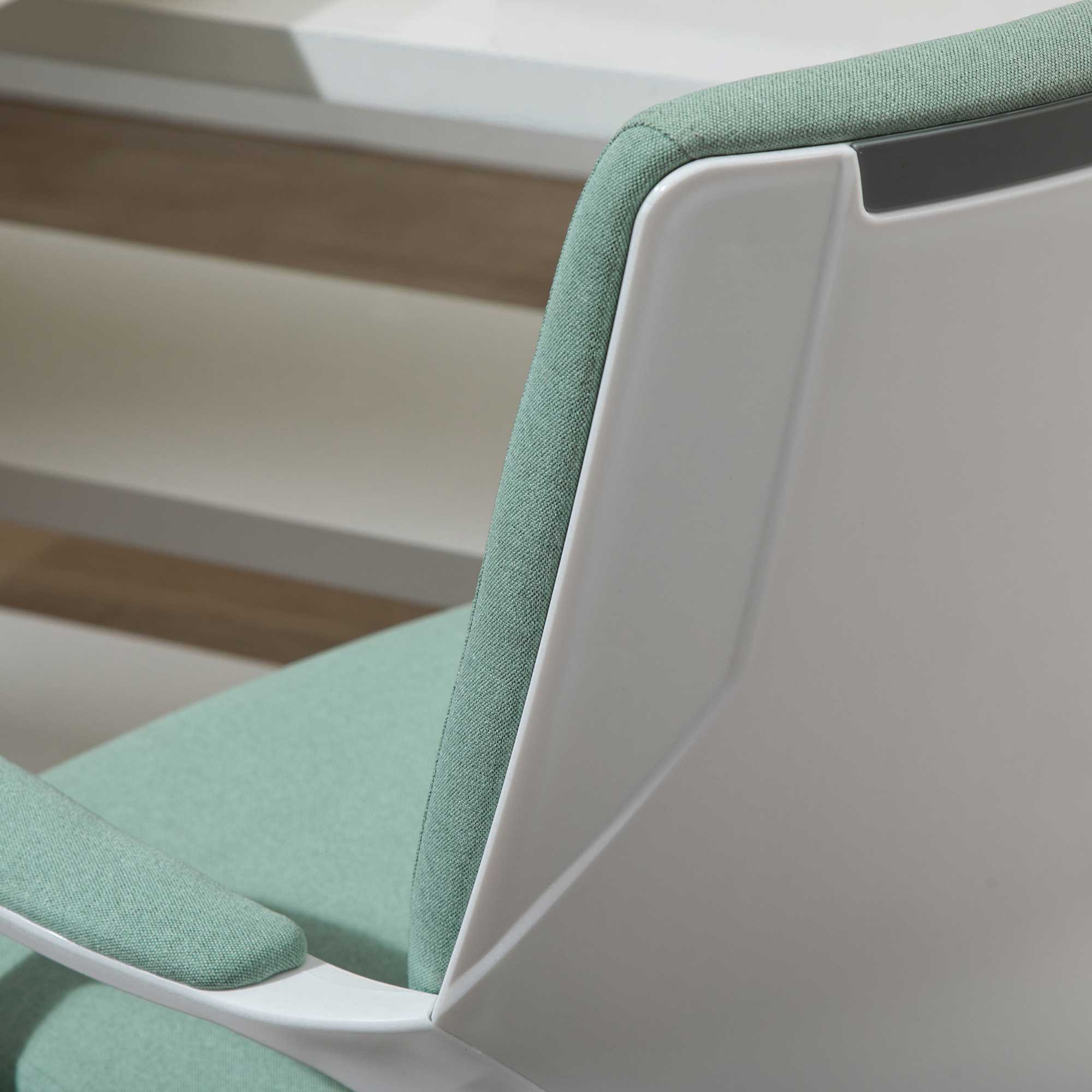 Vinsetto Bürostuhl Schreibtischstuhl Home-Office-Stuhl mit Wippenfunktion Rückenlehne höhenverstellbarer dick gepolstert ergonomisch 360°-Drehräder Polyester Nylon PP Grün+Weiß 62x69x92-100 cm