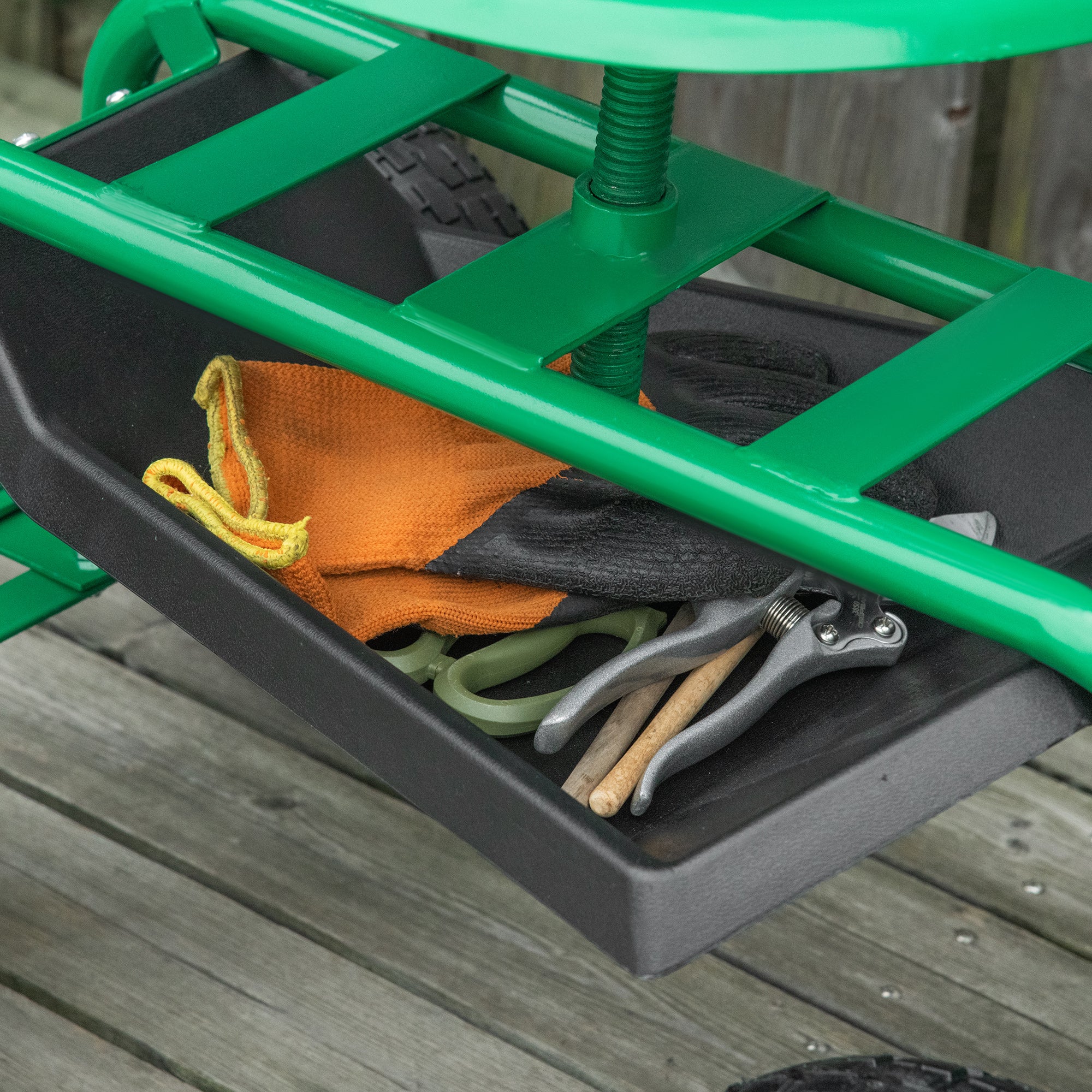 Outsunny Gartenwagen mit Rollsitz bis 150 kg mit Ablage Korb für kleine Gartengeräte Werkstattwagen fahrbar Gartensitz Richtung steuerbar Sitzhöhe 46-59 cm höhenverstellbar Metall Gummi Grün