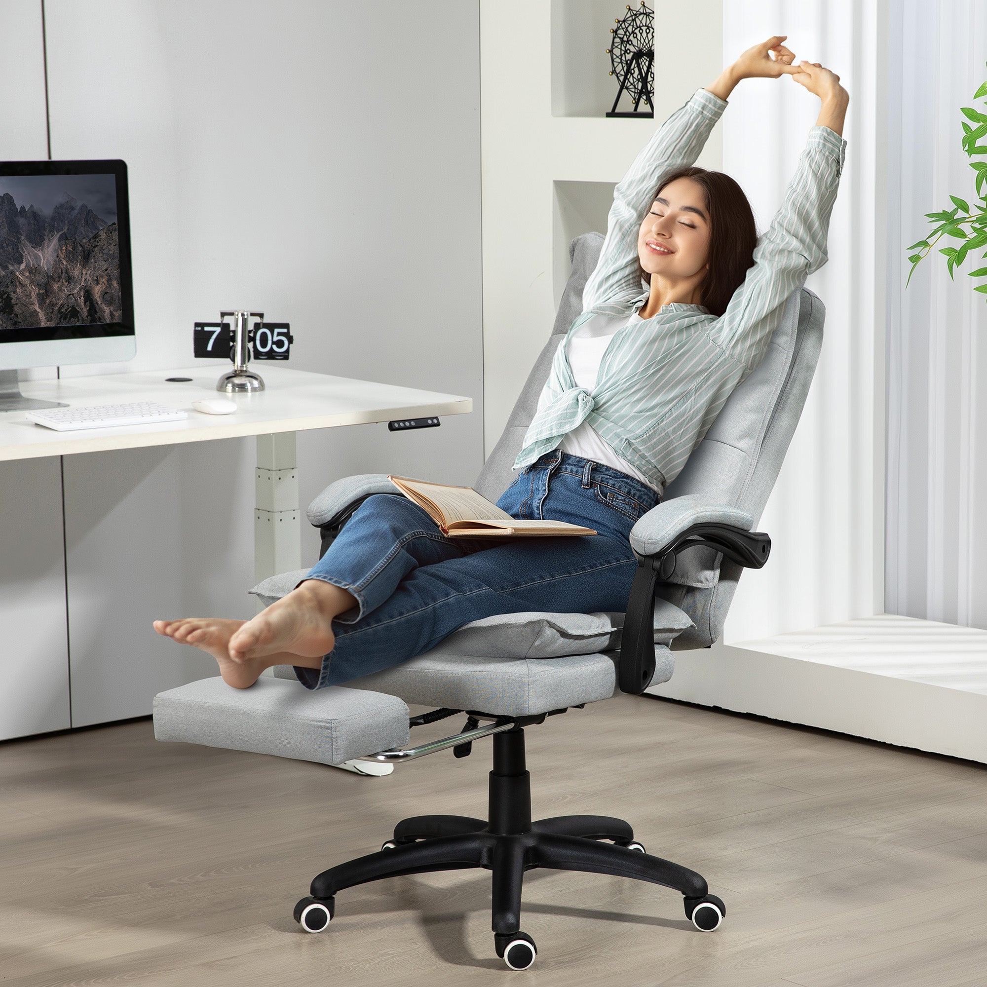 Vinsetto Massage-Bürostuhl, Schreibtischsessel mit Massagefunktion, höhenverstellbarer, ergonomischer Drehstuhl, Nylon, Hellgrau