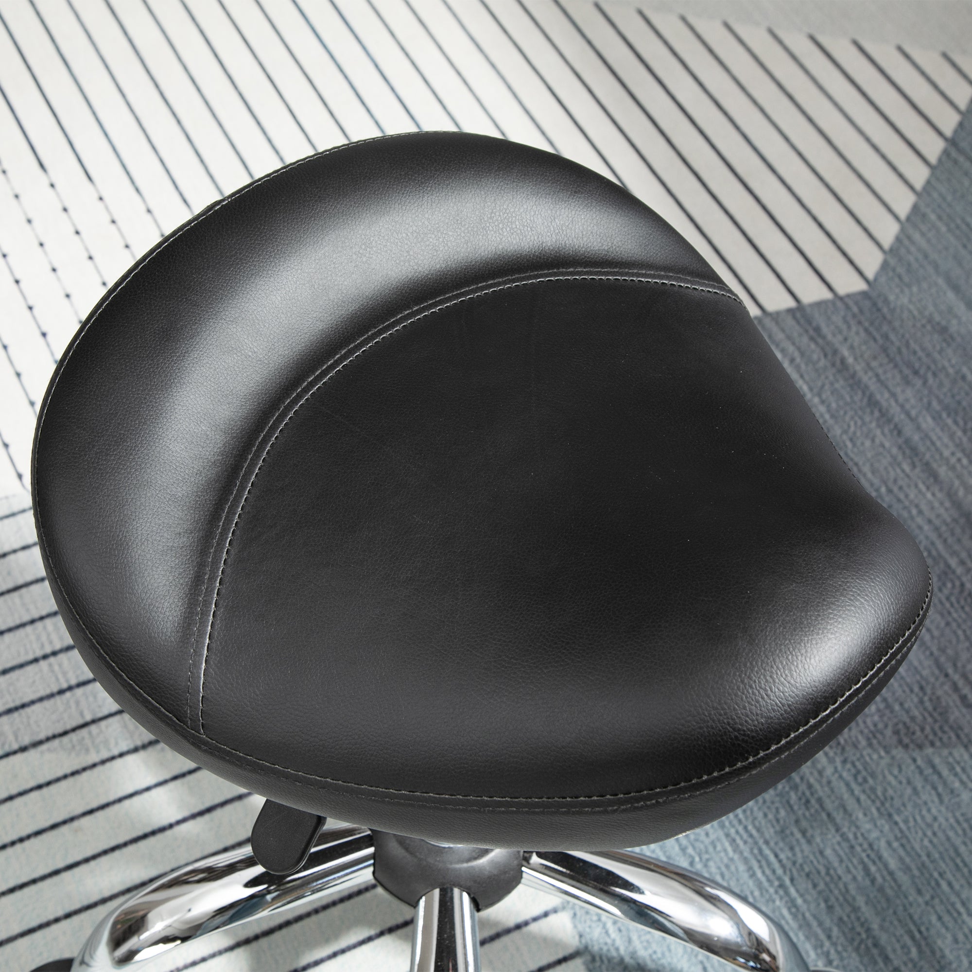 HOMCOM Salonhocker mit Sattelsitz, höhenverstellbar, Kunstleder, 48x48x54-69cm, Schwarz