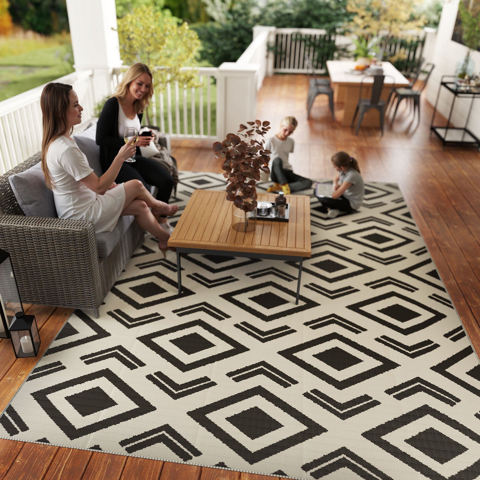 Outsunny Outdoor Teppich robuster Wetterfest Outdoorteppich mit Tragtasche, faltbar Carpet Boho-Style 182 x 274 cm Schwarz+Weiß
