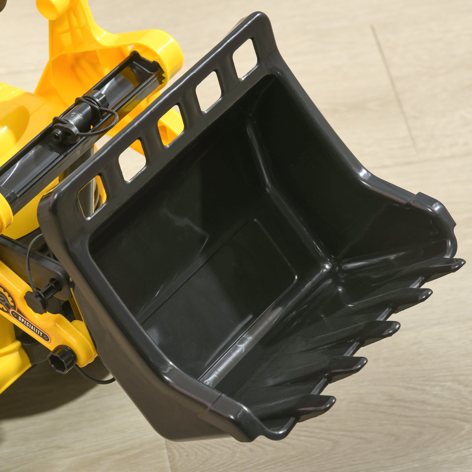 HOMCOM Sitzbagger mit eingebautem Ablagefach Kinder Rutschauto Traktor Kinderbagger mit Hupe Rutscher Bagger Rutscherfahrzeug Laufrad Gelb+Schwarz 80 x 26,5 x 39 cm