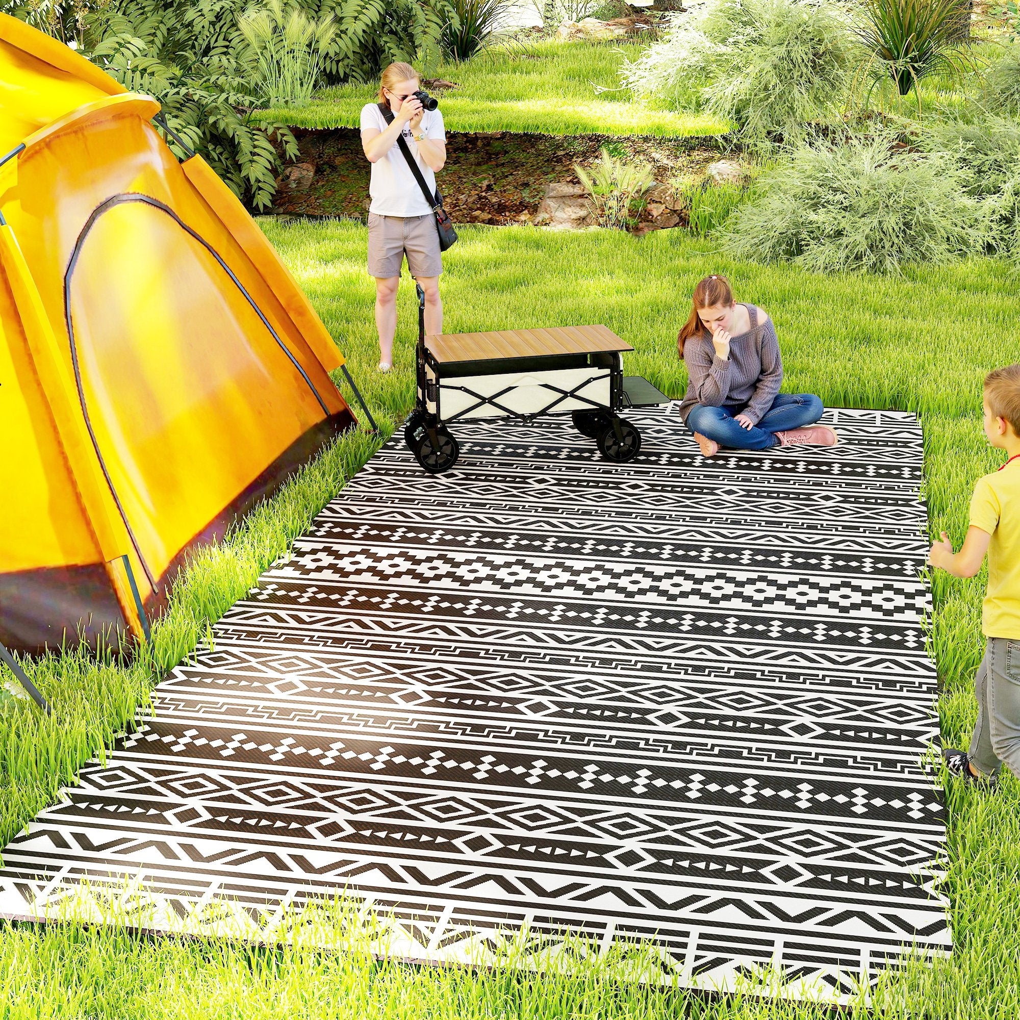 Outsunny Outdoor Teppich robuster Wetterfest Outdoorteppich, Carpet mit Boho-Style, Outdoor-Teppich für Wohnzimmer Balkon