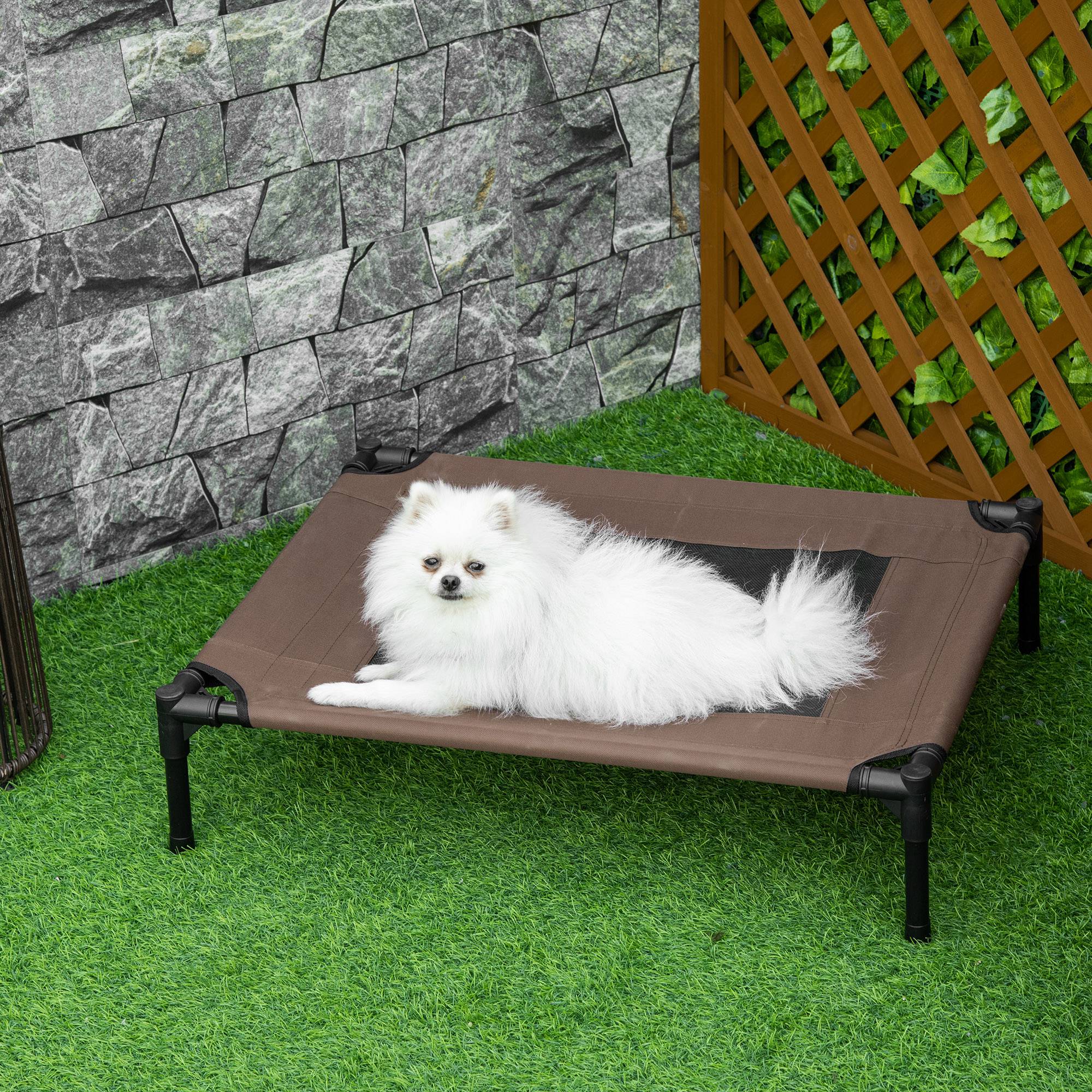 PawHut Hundeliege Outdoor, Erhöhtes Hundebett für Mittelgroße Groß Hunde, stabile Haustierliege mit Waschbares Mesh, Katzenbett Haustierbett Schlafplatz für Draußen Camping, 76 x 61 x 18 cm, Braun