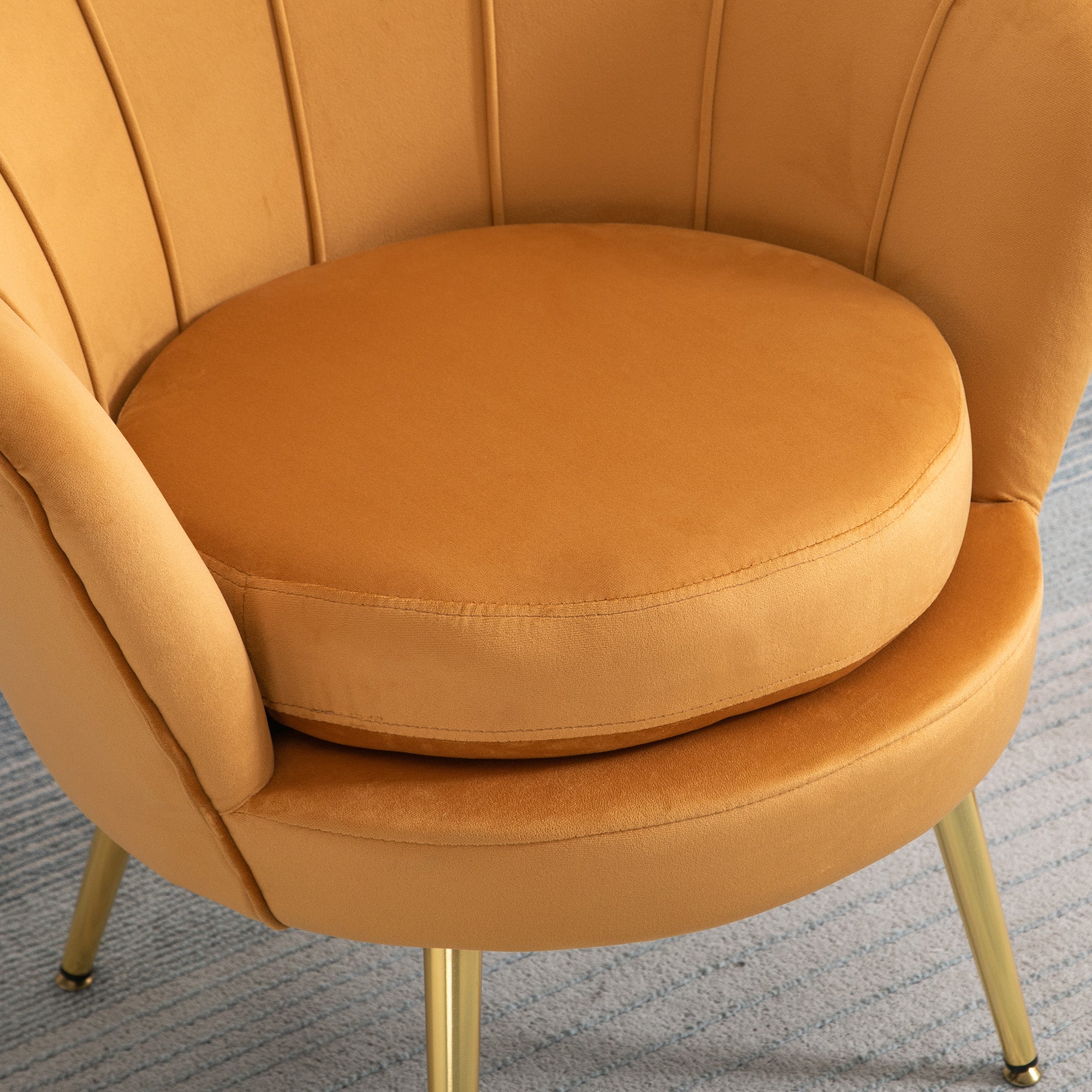 HOMCOM Lounge-Sessel, Vintage-Sessel in Samtoptik, Metallgestell, 76 x 67 x 74 cm, Gelb
