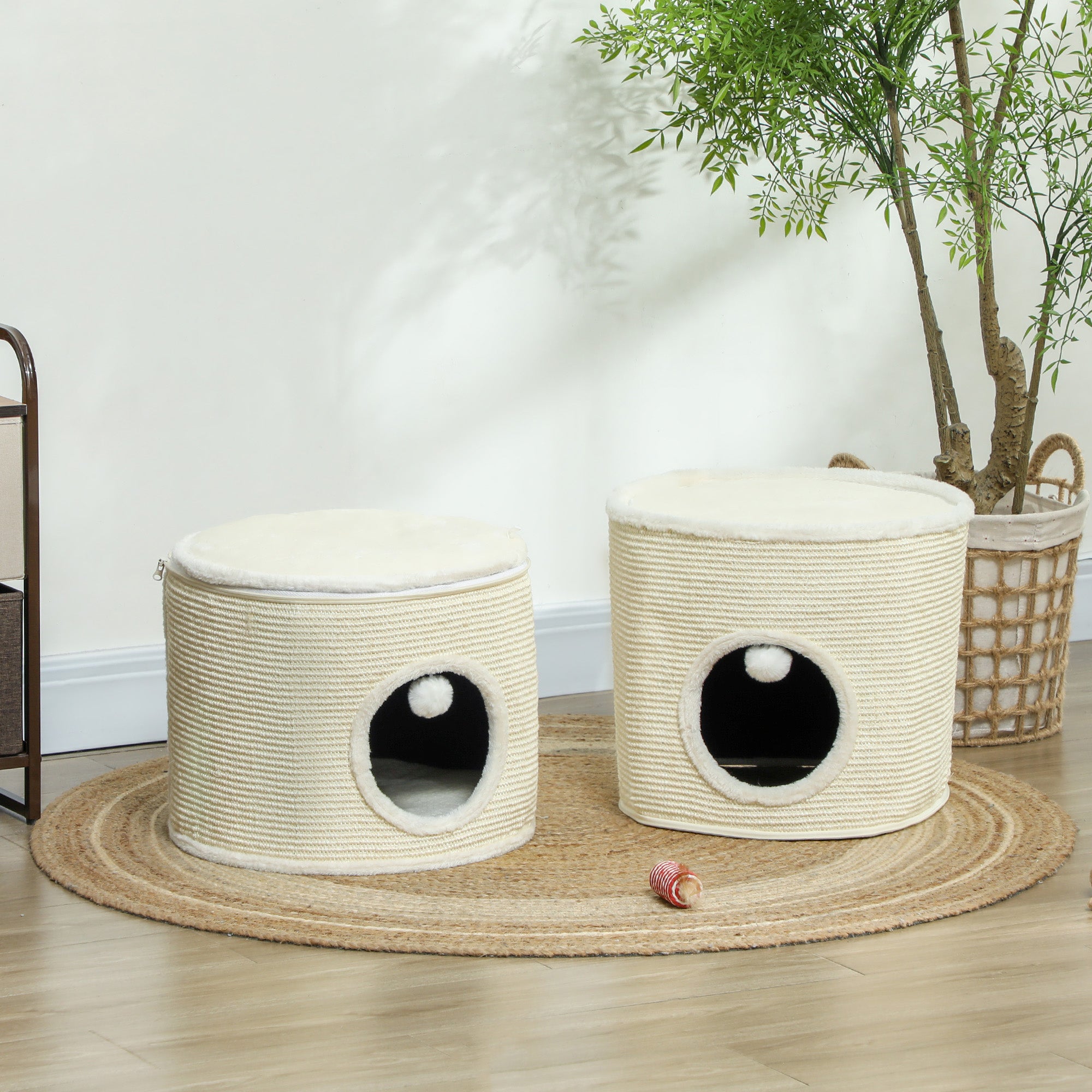 PawHut Kratztonne, 3 Ebenen, mit Kissen, Kratzmatte, Spielbällen, Katzenhaus für Innenbereich, Cremeweiß